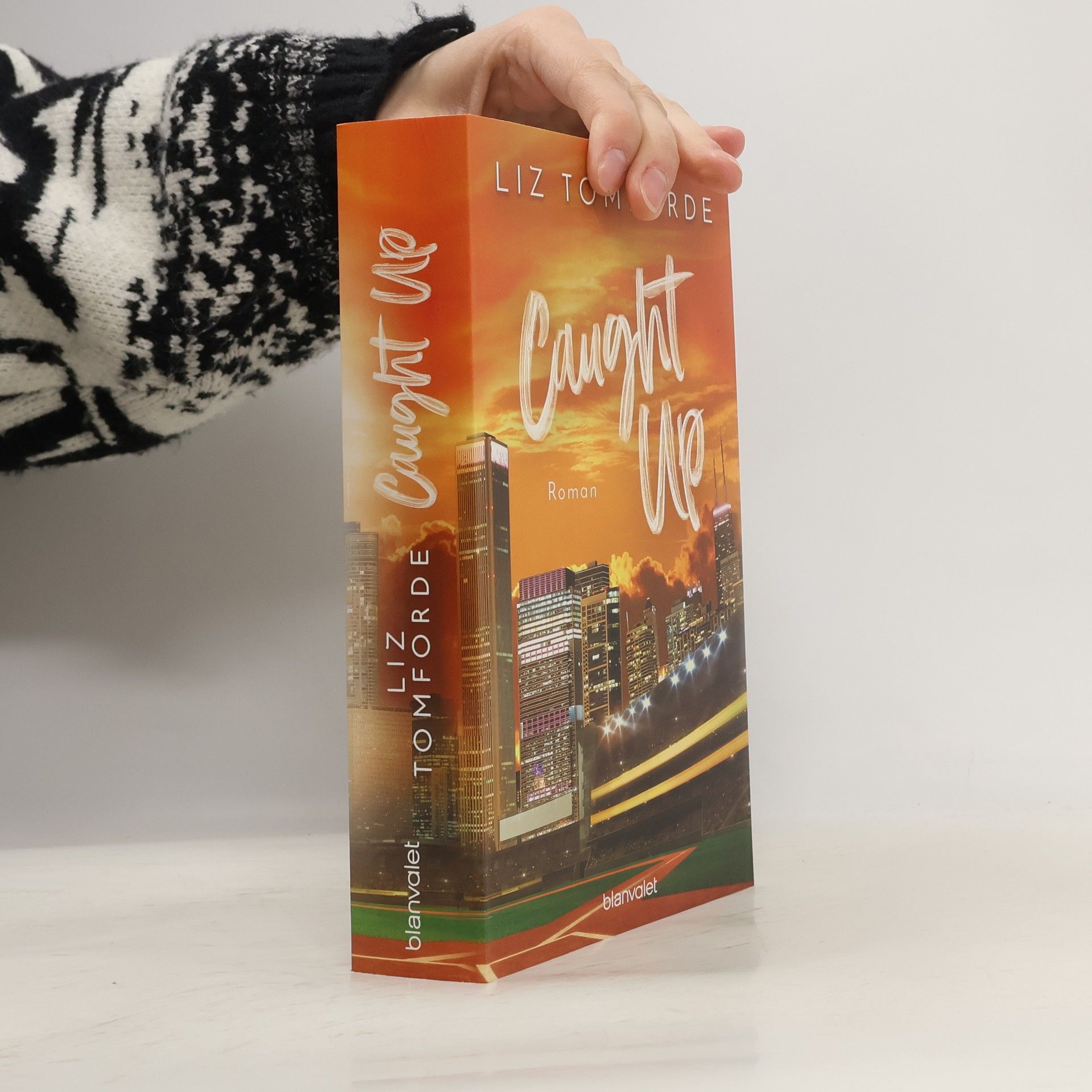 Liz Tomforde Caught up