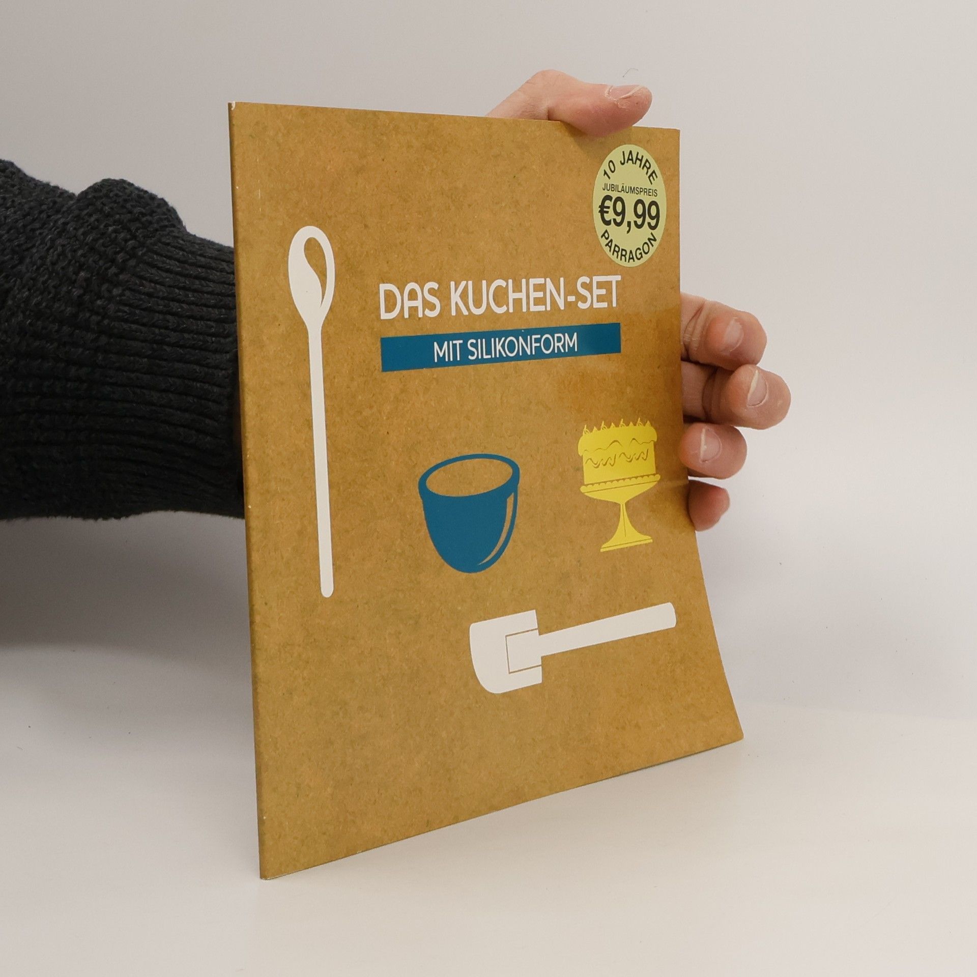 Angela Drake Das Kuchen-Set mit Silikonform