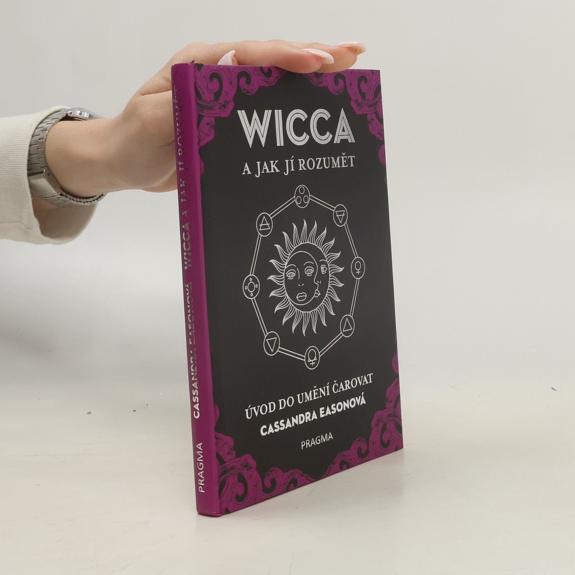 Cassandra Eason Wicca a jak jí rozumět