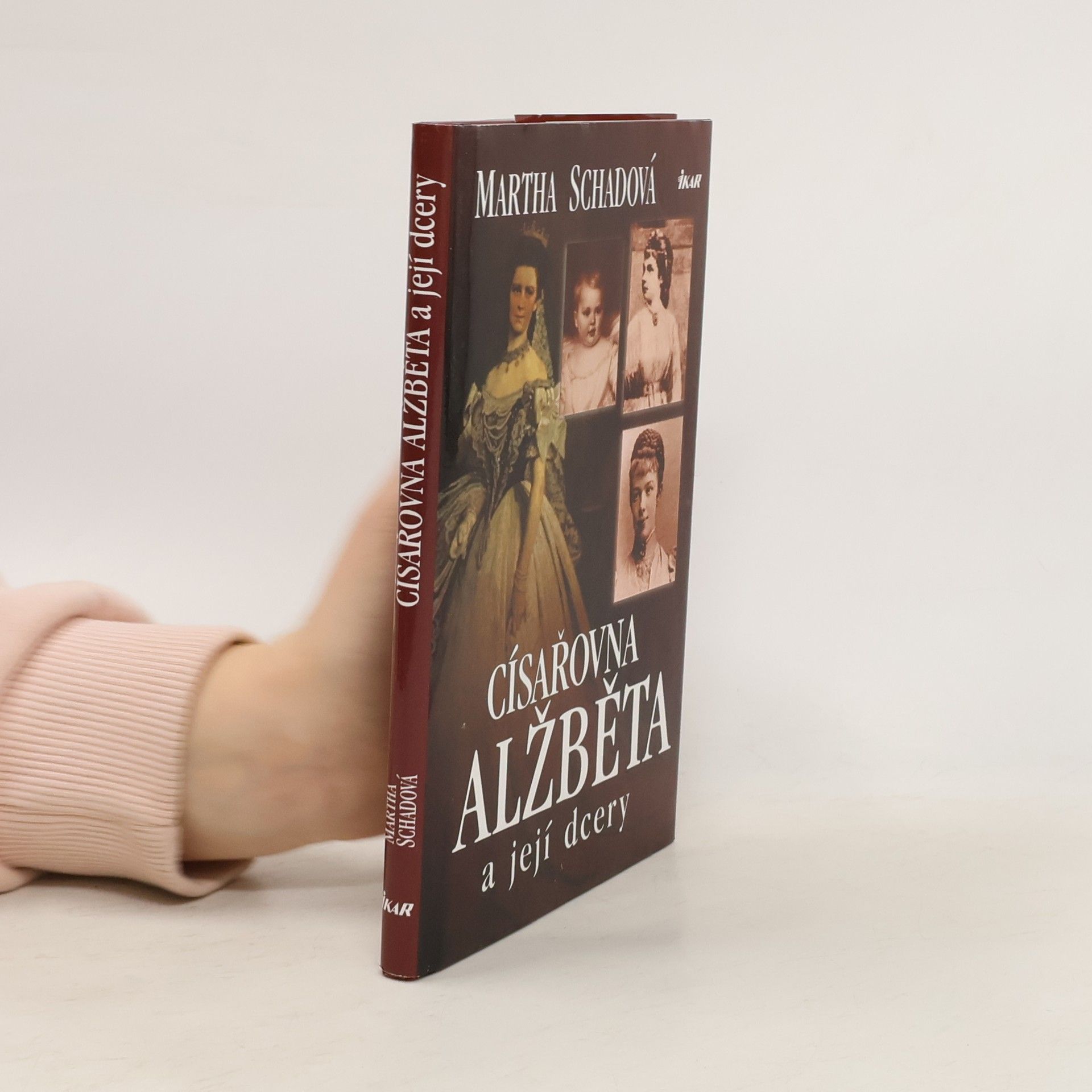 Martha Schad Císařovna Alžběta a její dcery