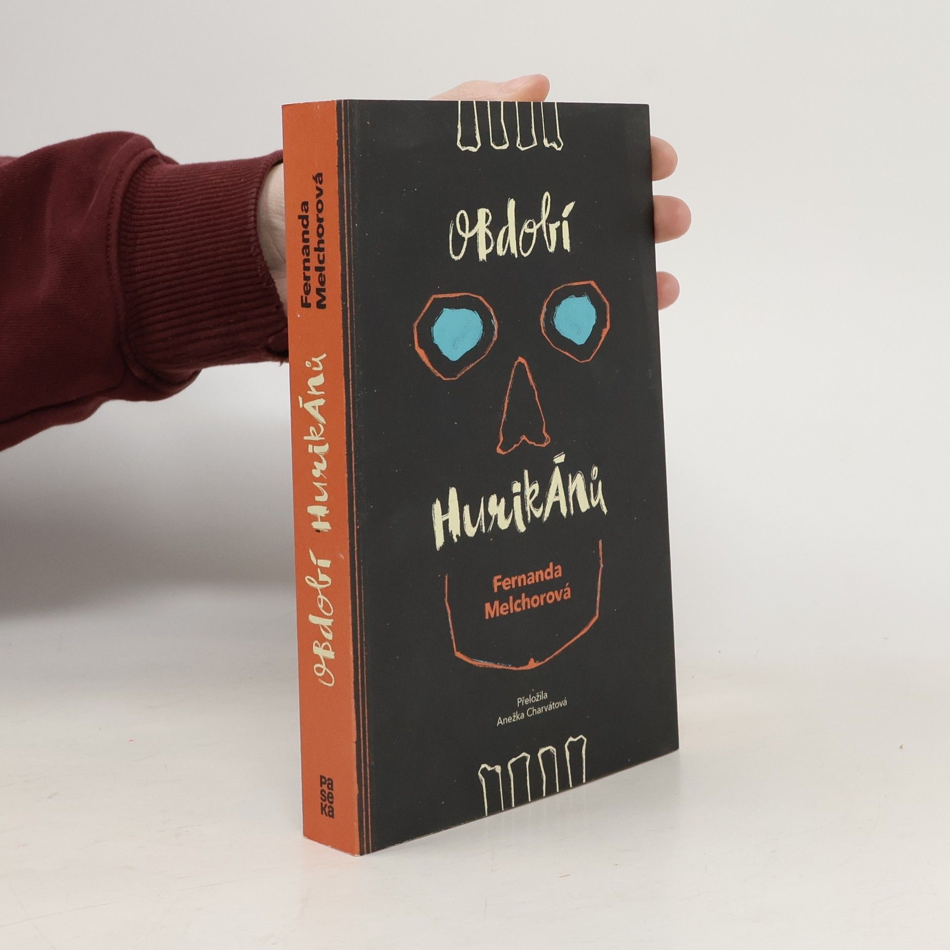 Fernanda Melchor Období hurikánů