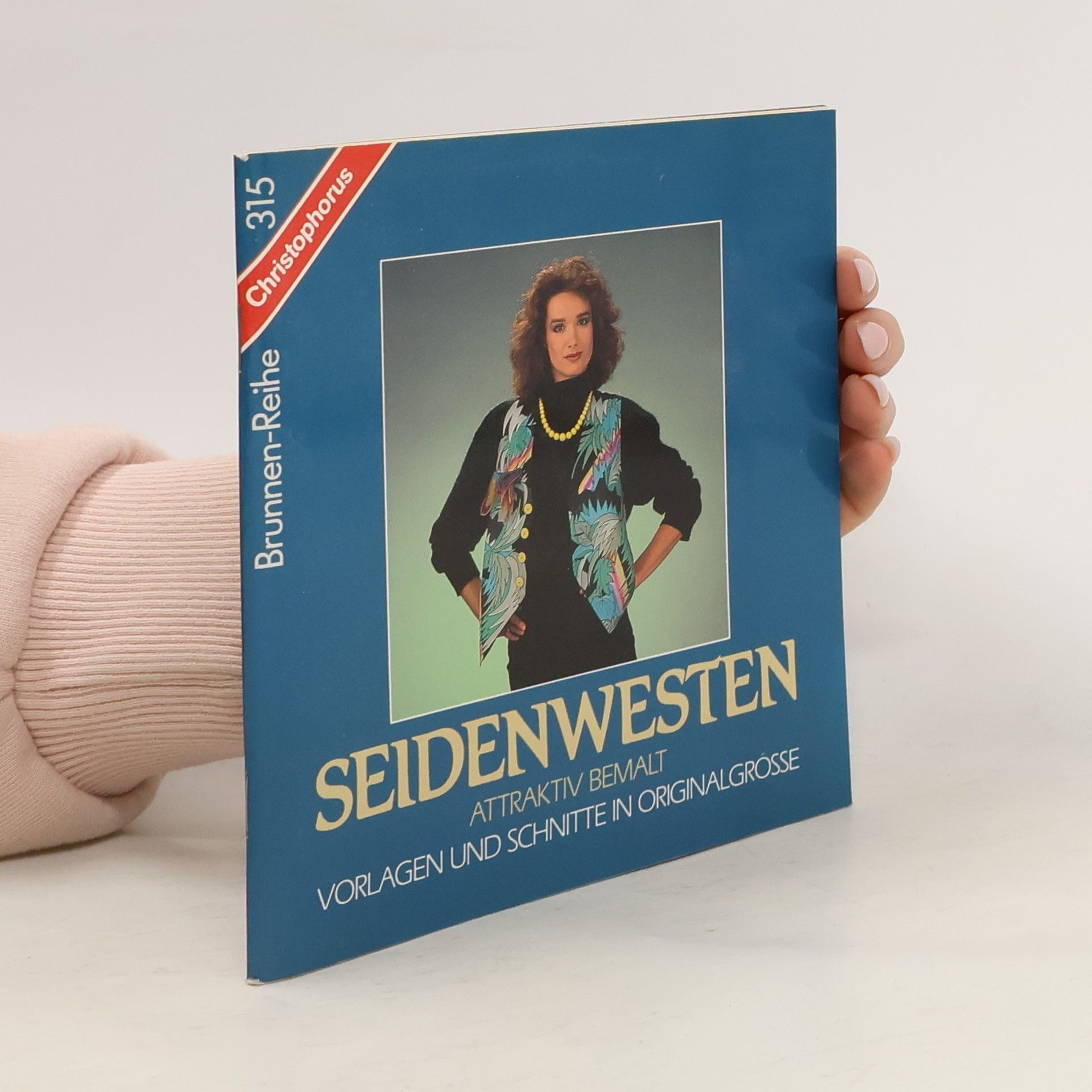 Beate Alexandra Fischer Seidenwesten attraktiv bemalt