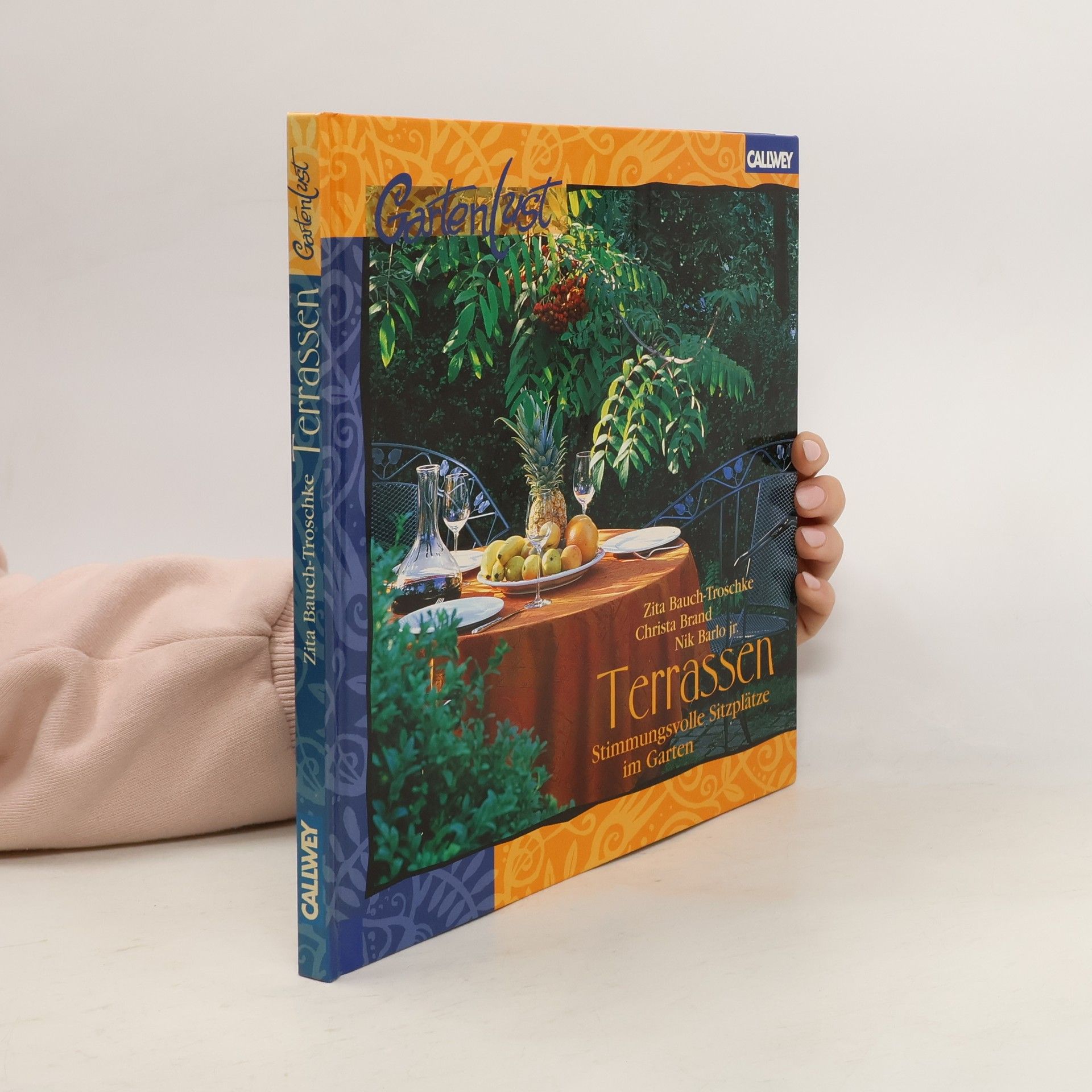 Terrassen. Stimmungsvolle Sitzplätze im Garten