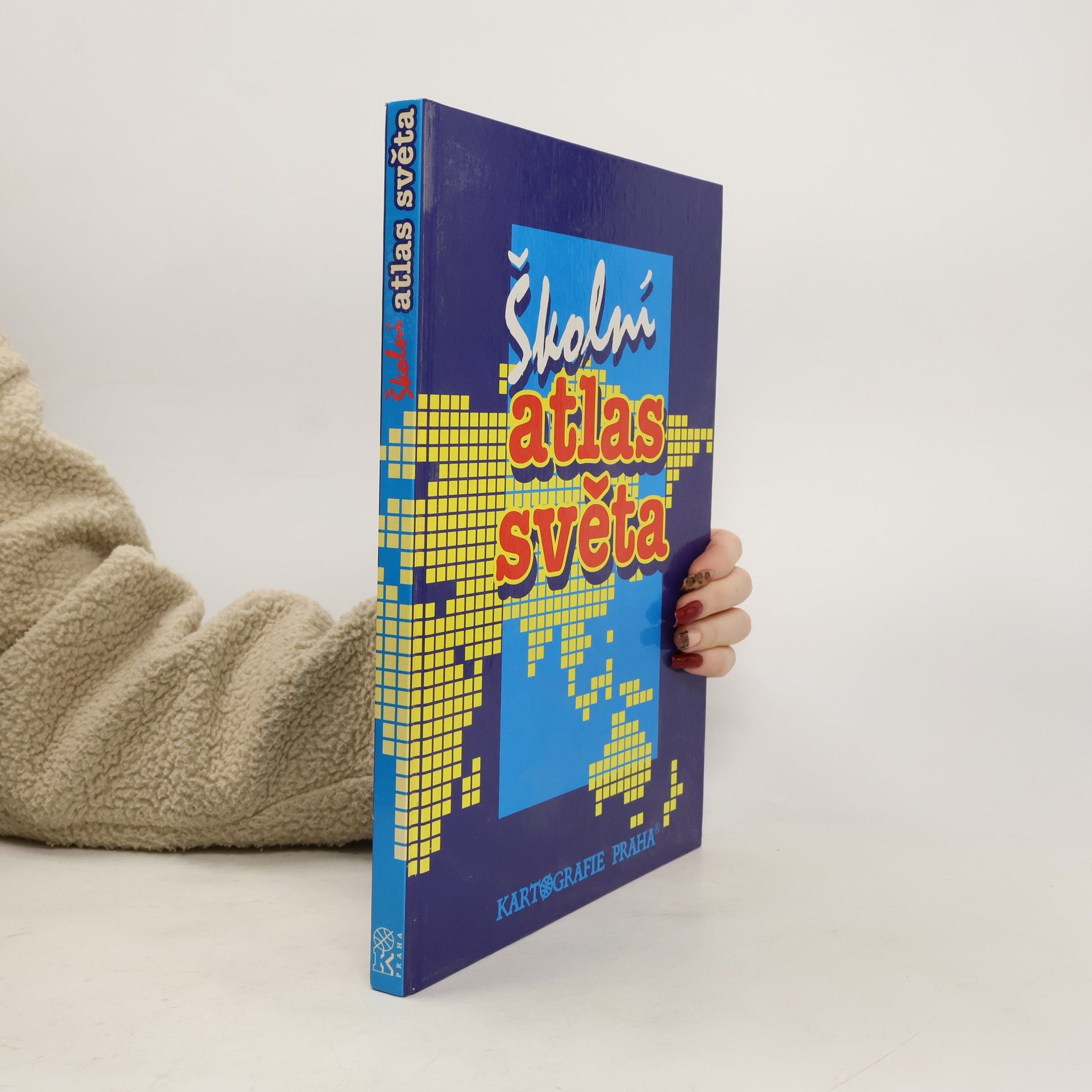 AA.VV. Školní atlas světa