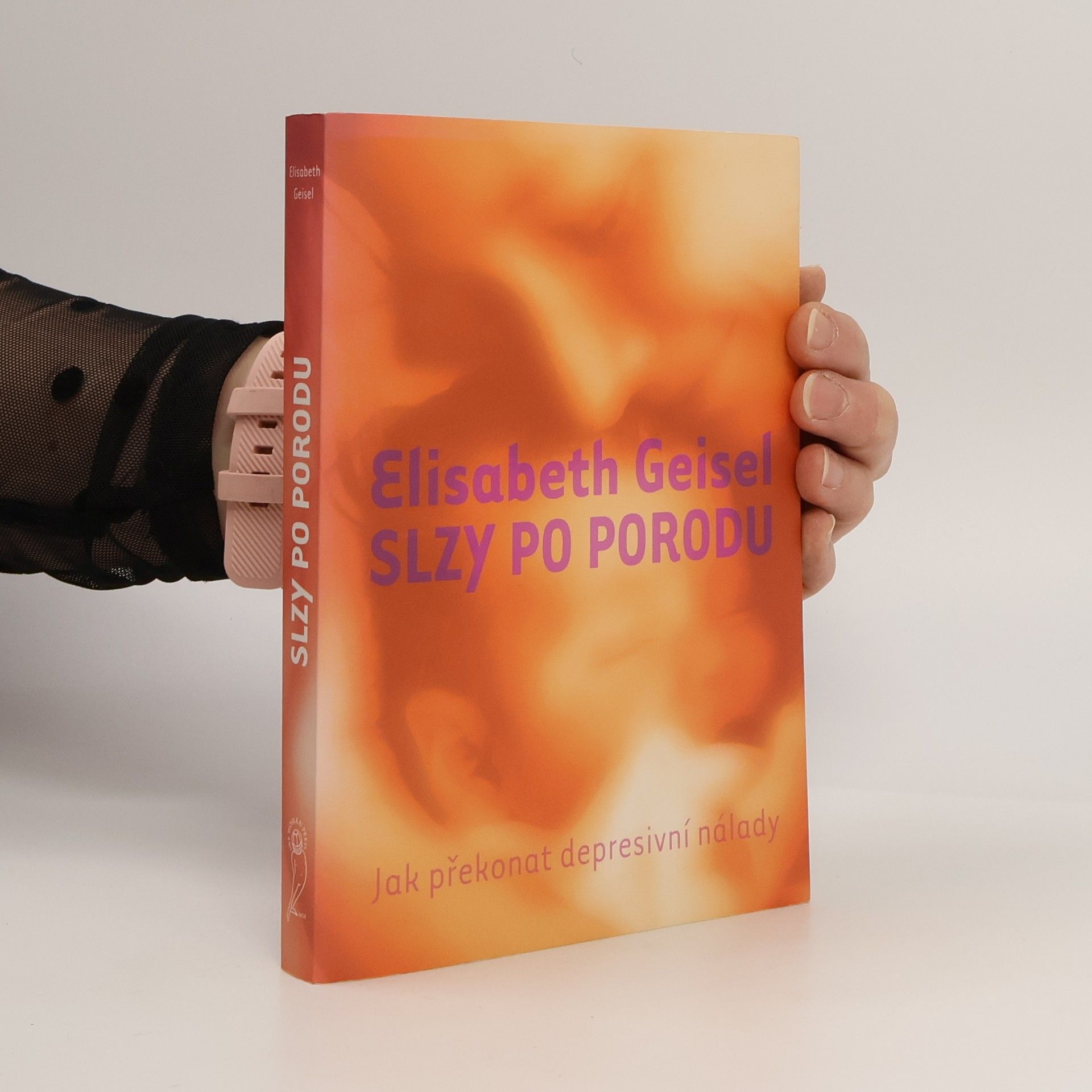 Slzy po porodu. Jak překonat depresivní nálady