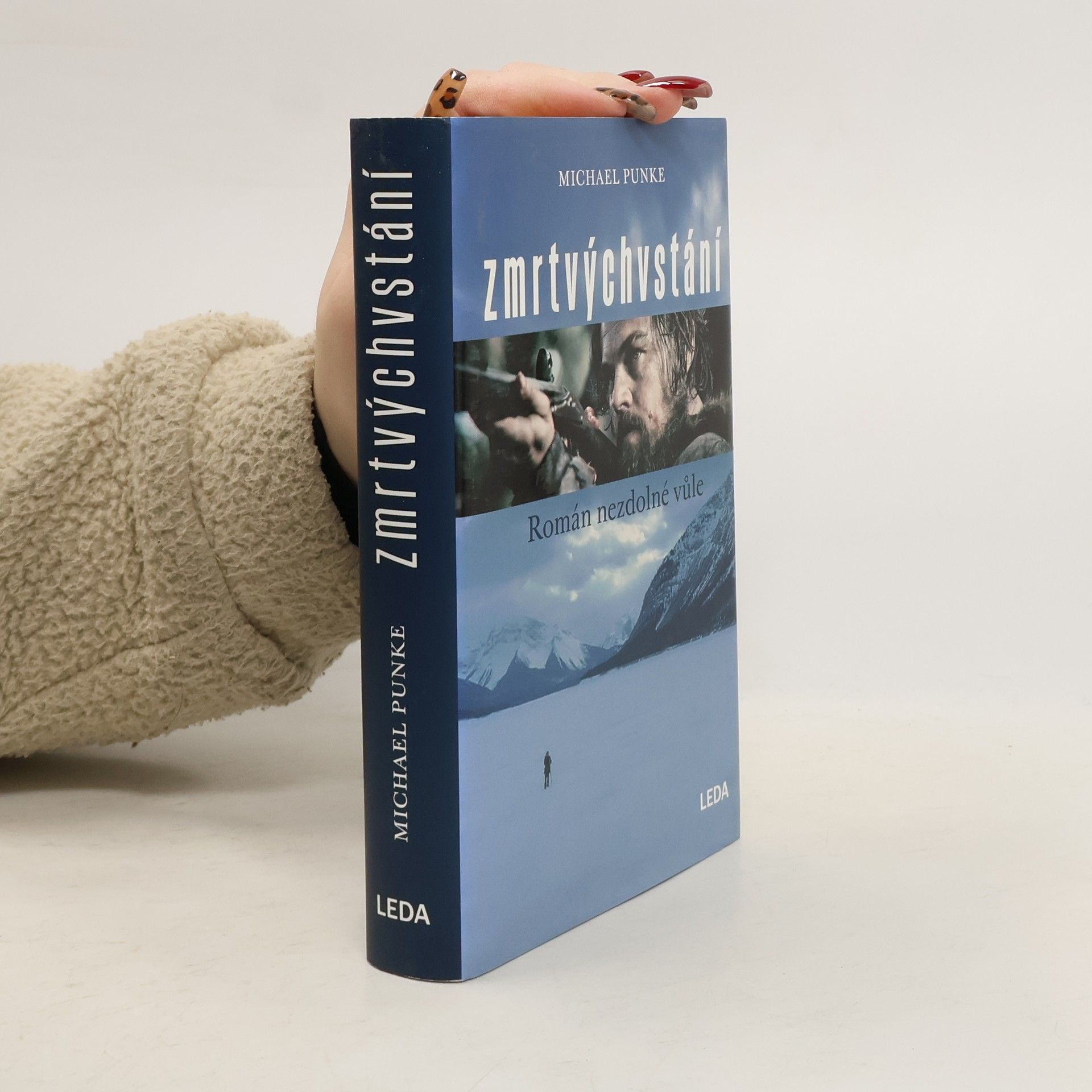 Zmrtvýchvstání. Román nezdolné vůle