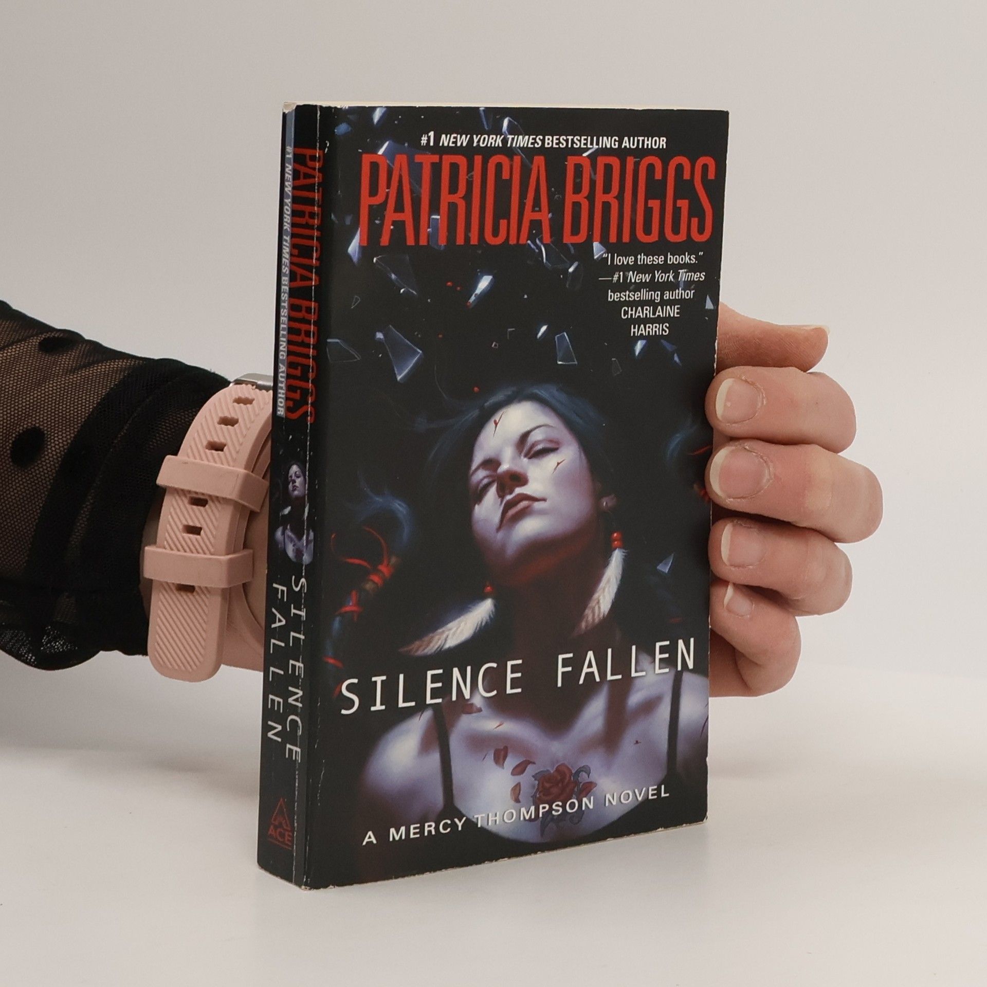 Patricia Briggs Silence Fallen