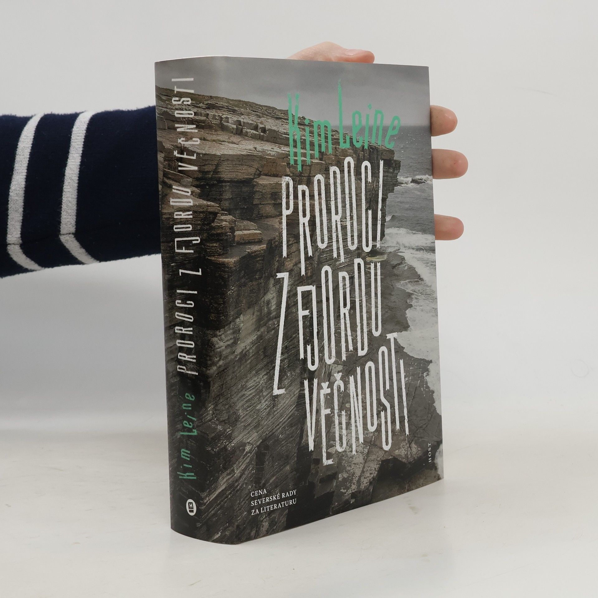 Kim Leine Proroci z fjordu Věčnosti