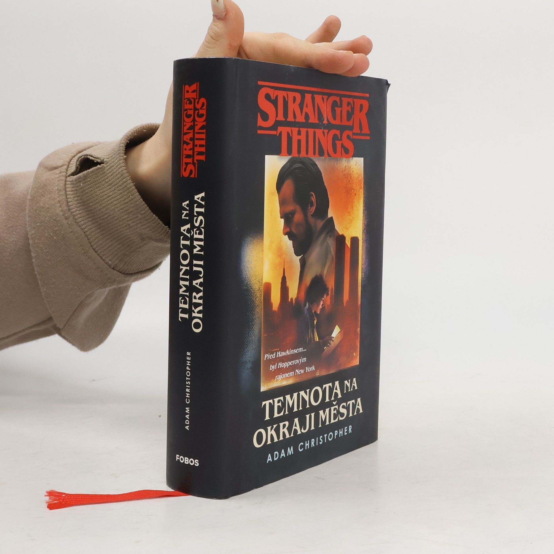 Adam Christopher Stranger Things. Temnota na okraji města