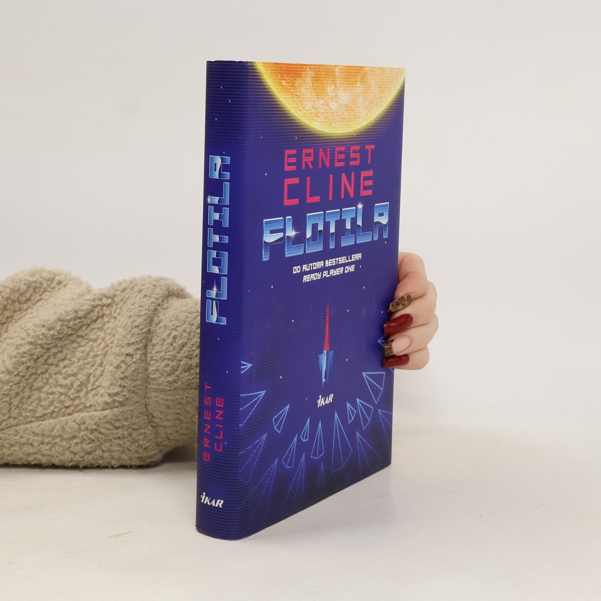 Ernest Cline Flotila