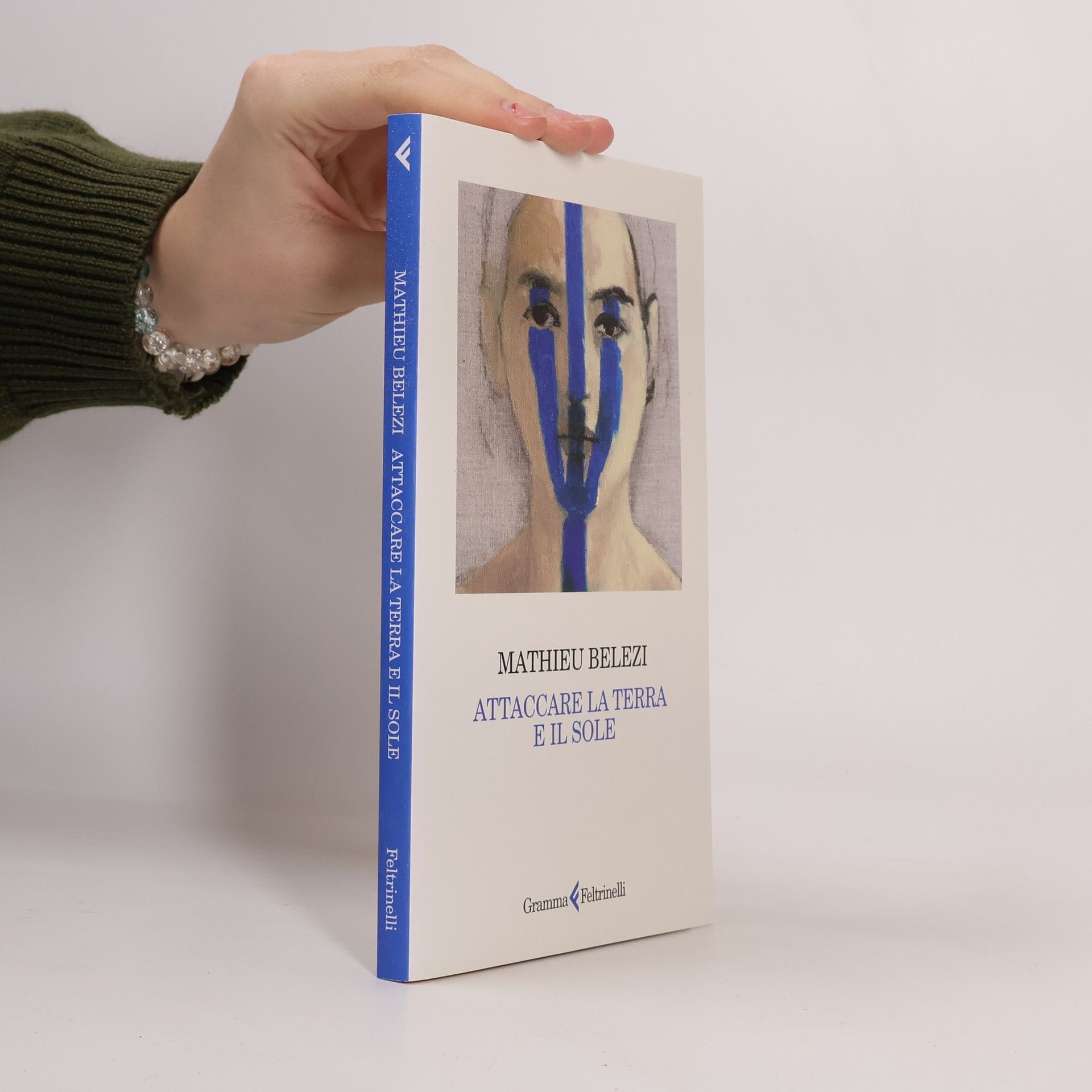 Mathieu Belezi Attaccare la terra e il sole