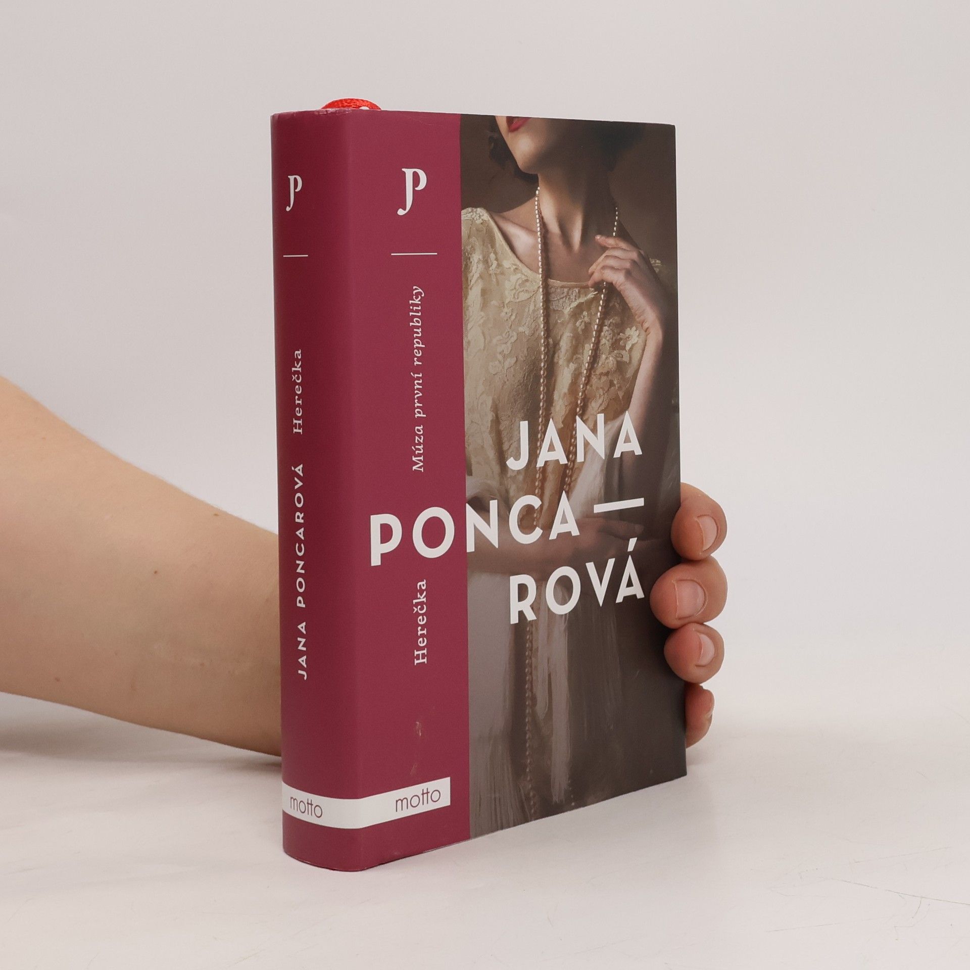 Jana Poncarová Herečka : múza první republiky