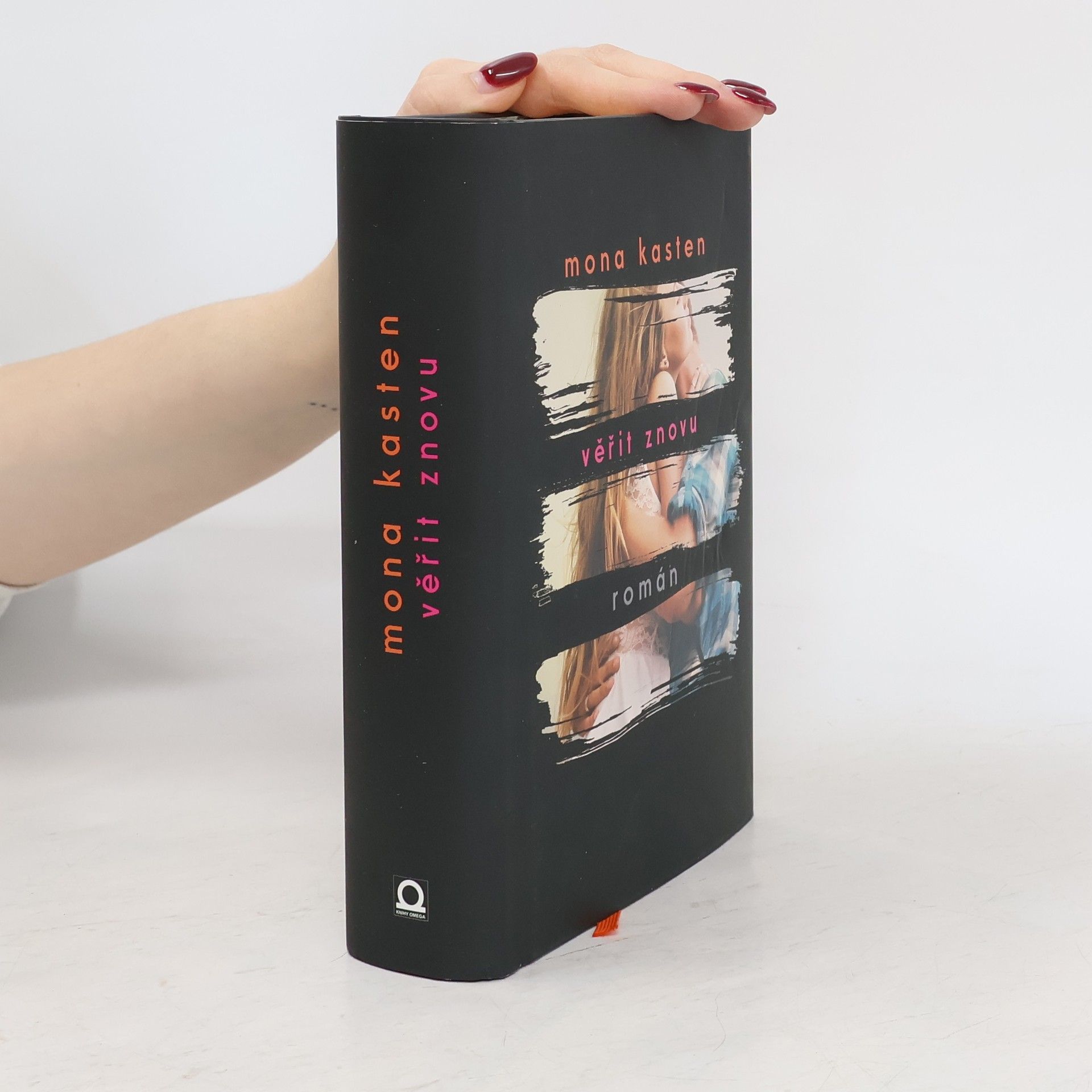 Mona Kasten Věřit znovu