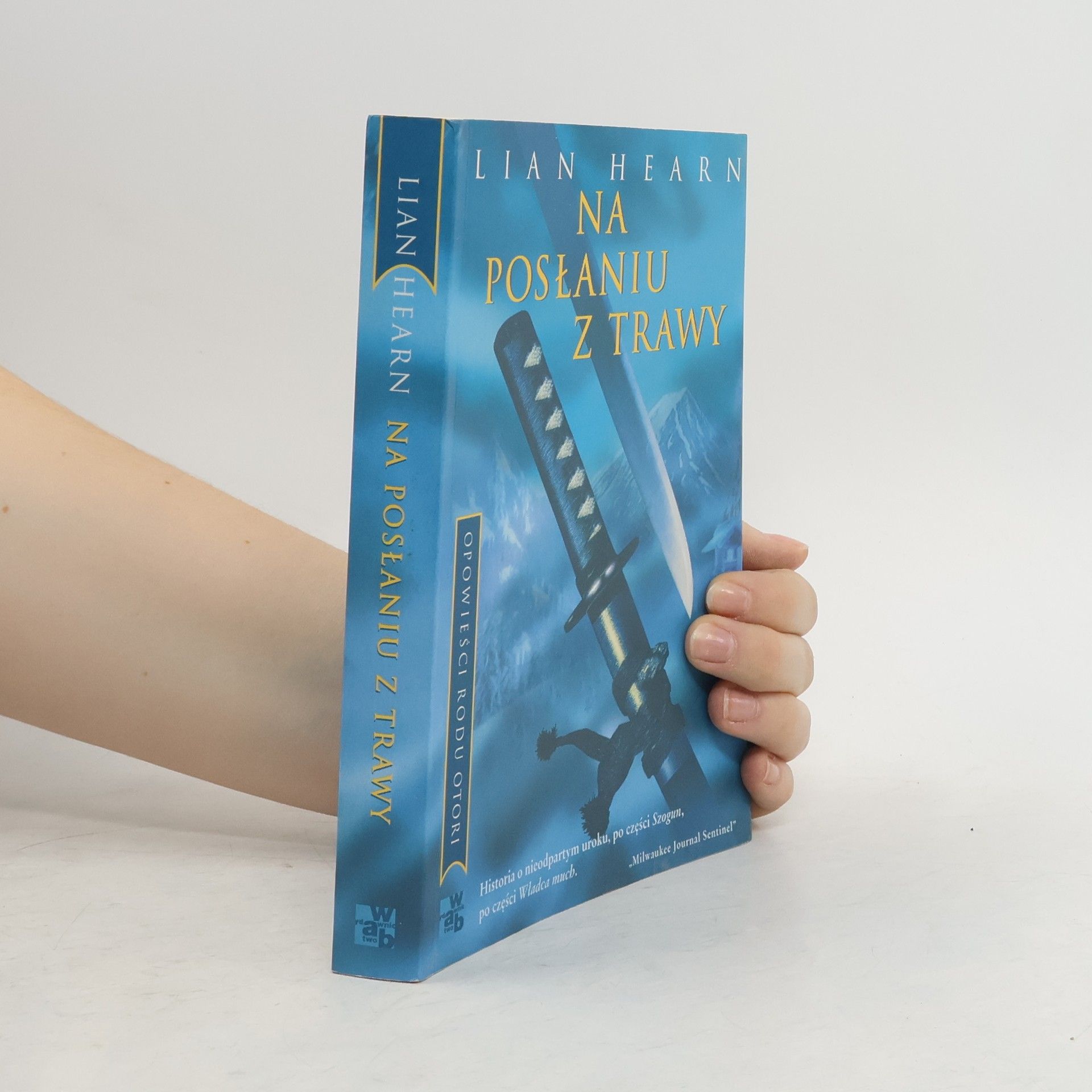 Opowieści Rodu Otori: Na posłaniu z trawy