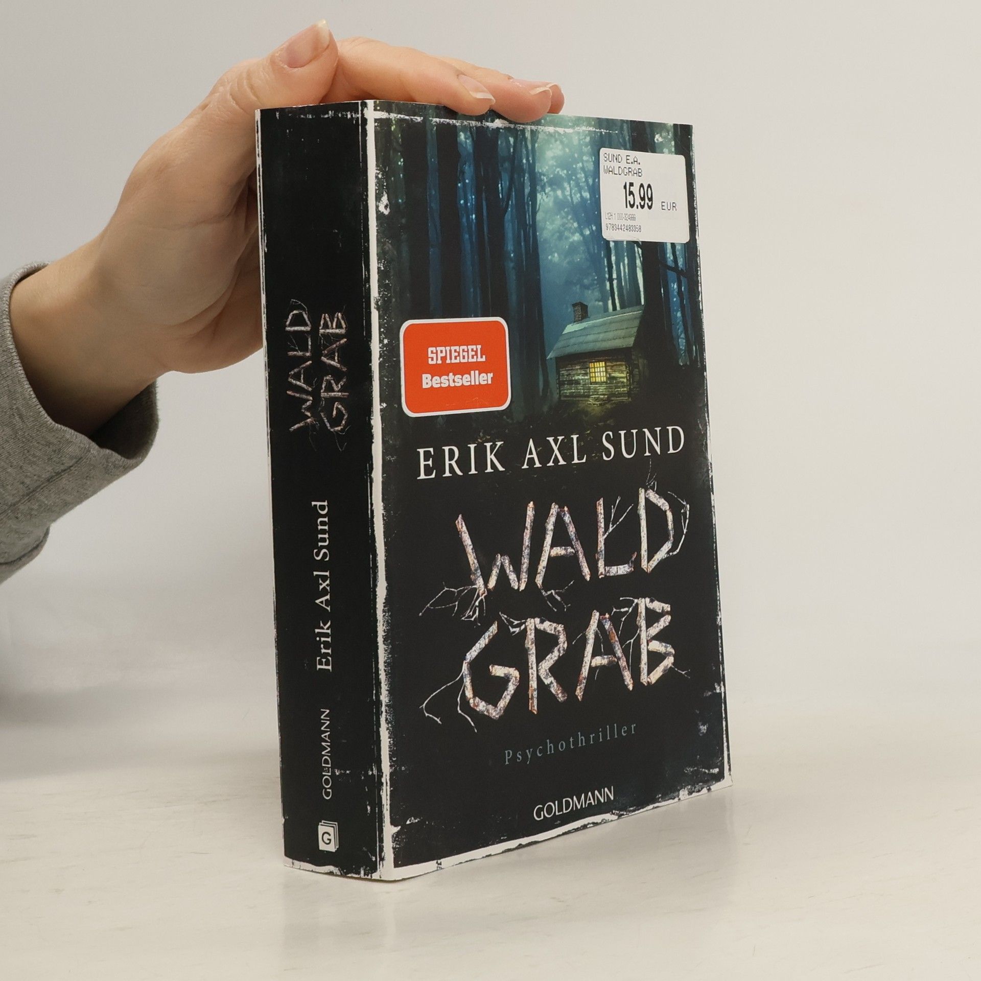 Erik Axl Sund Waldgrab