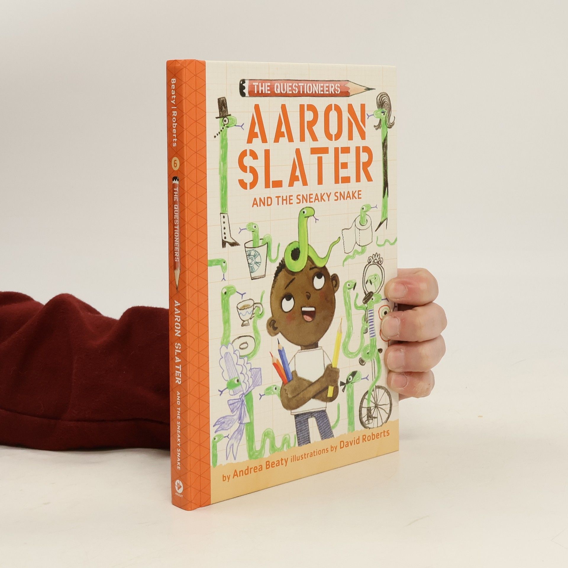 Andrea Beaty Aaron Slater and the Sneaky Snake (The Questioneers Book #6)