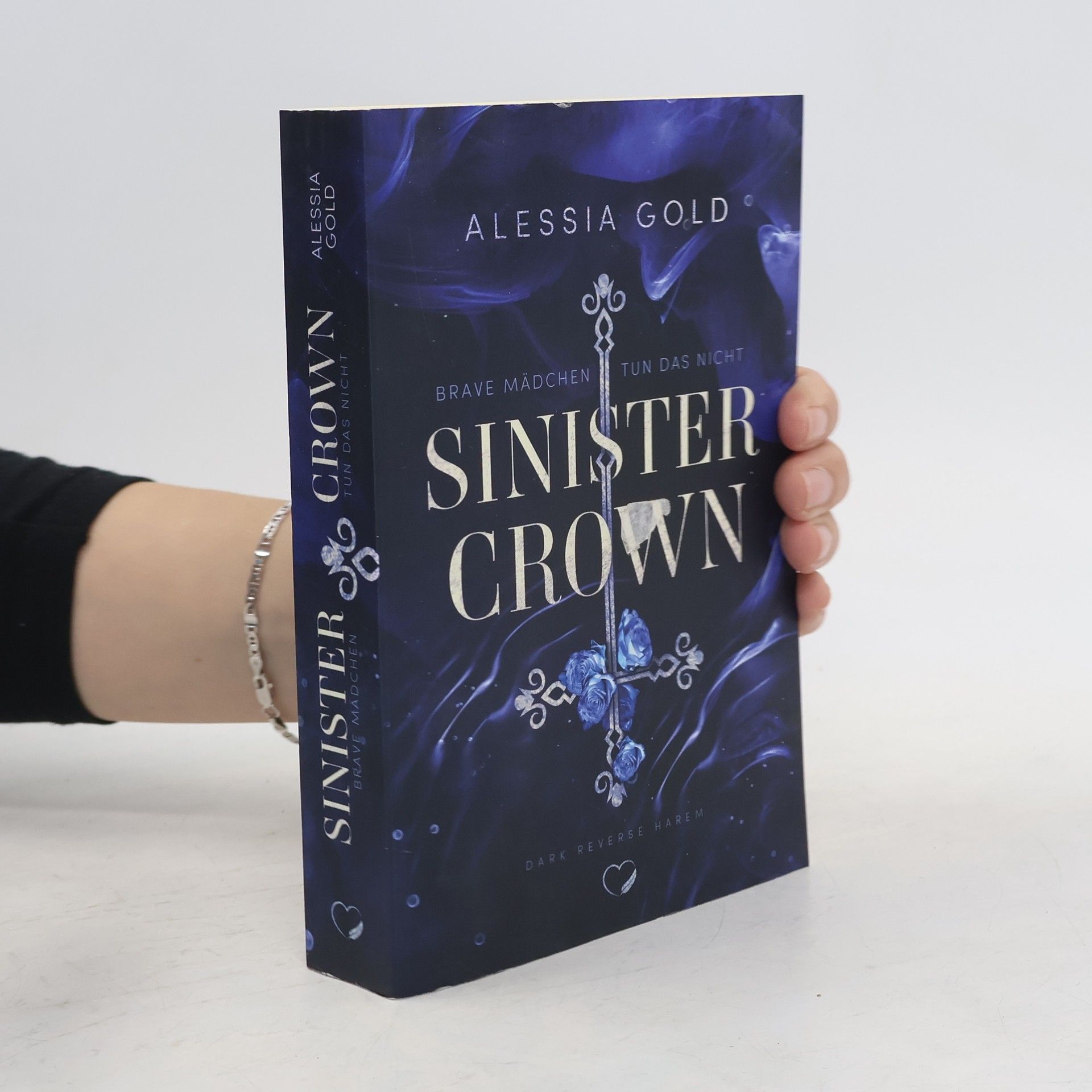 Alessia Gold Sinister Crown