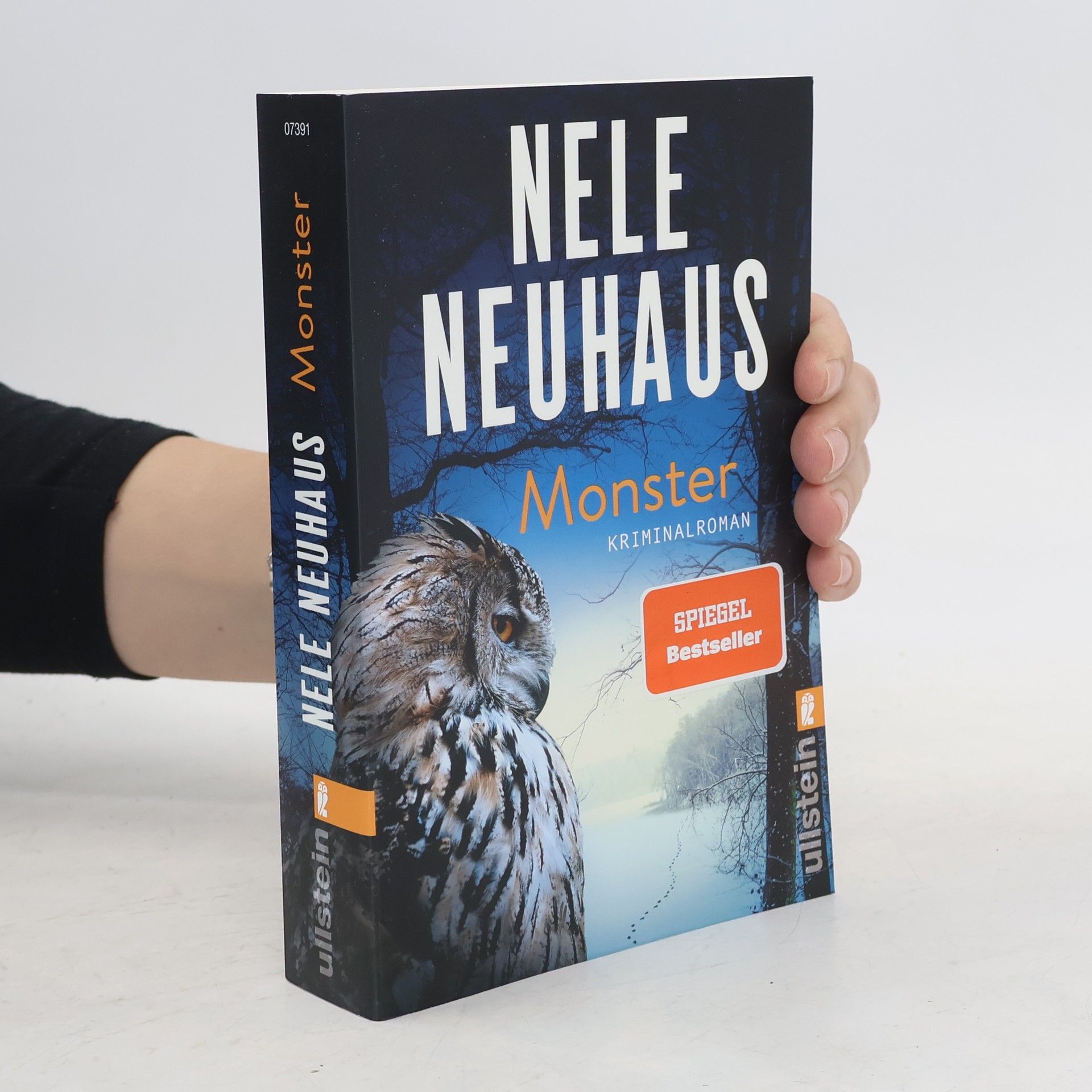 Nele Neuhaus Monster