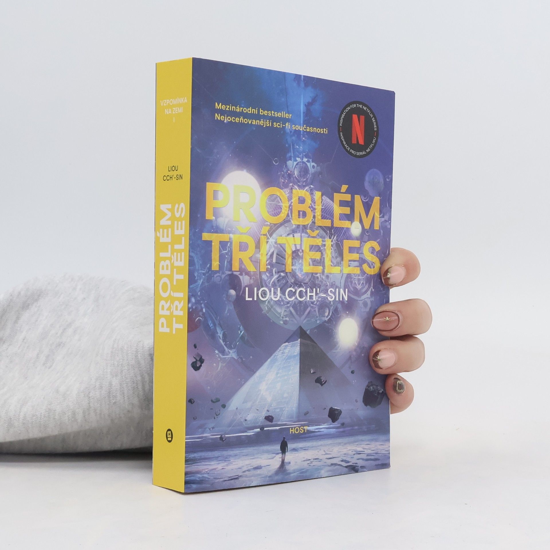 Cixin Liu Problém tří těles