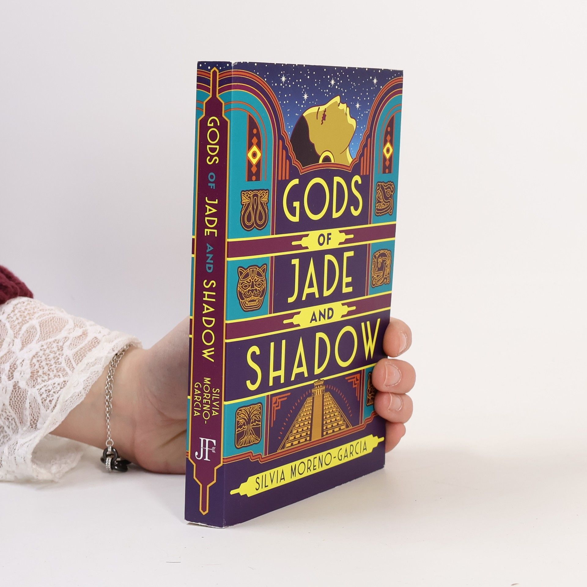Silvia Moreno-Garcia Gods of Jade and Shadow