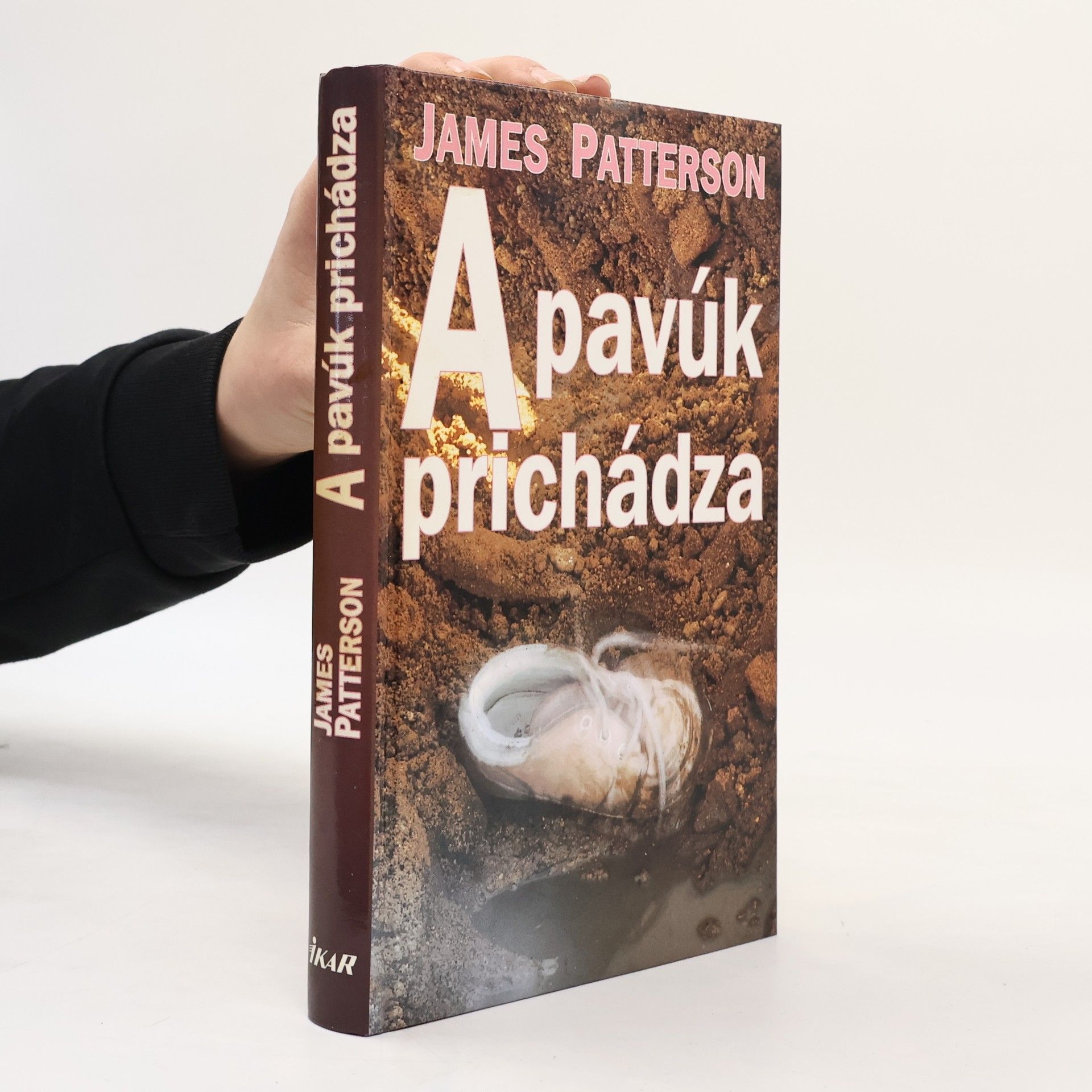 James Patterson A pavúk prichádza