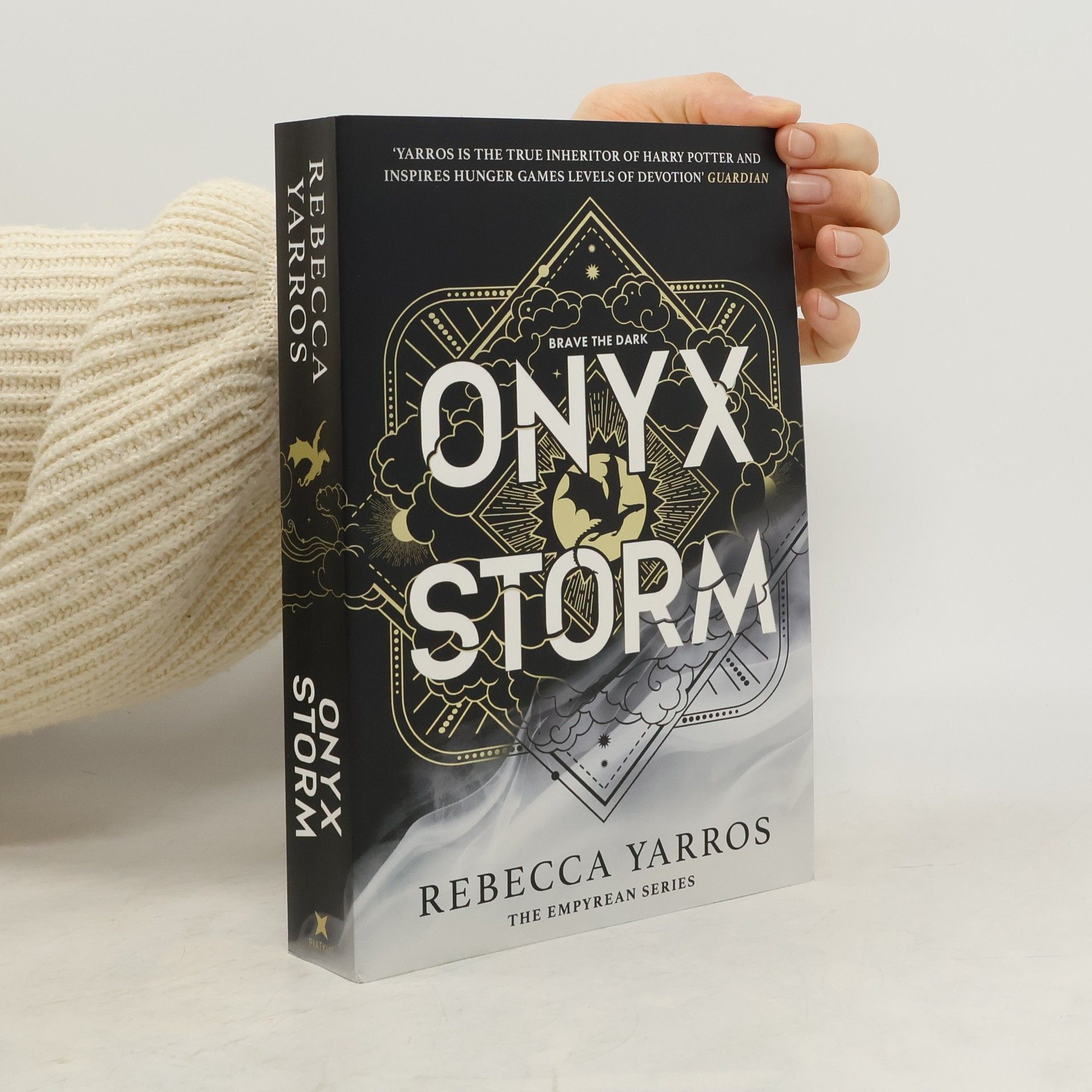 Rebecca Yarros Onyx Storm