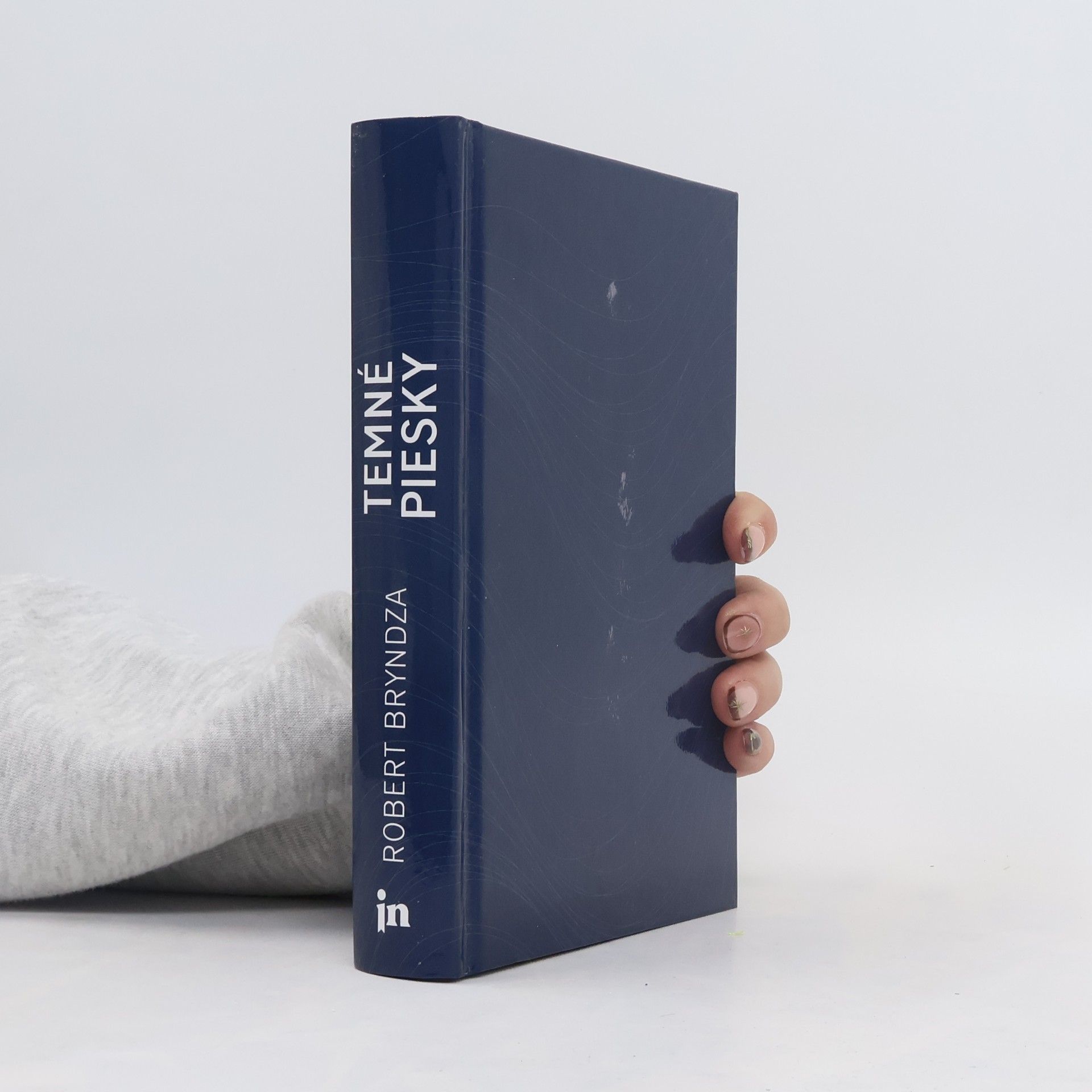 Robert Bryndza Temné piesky