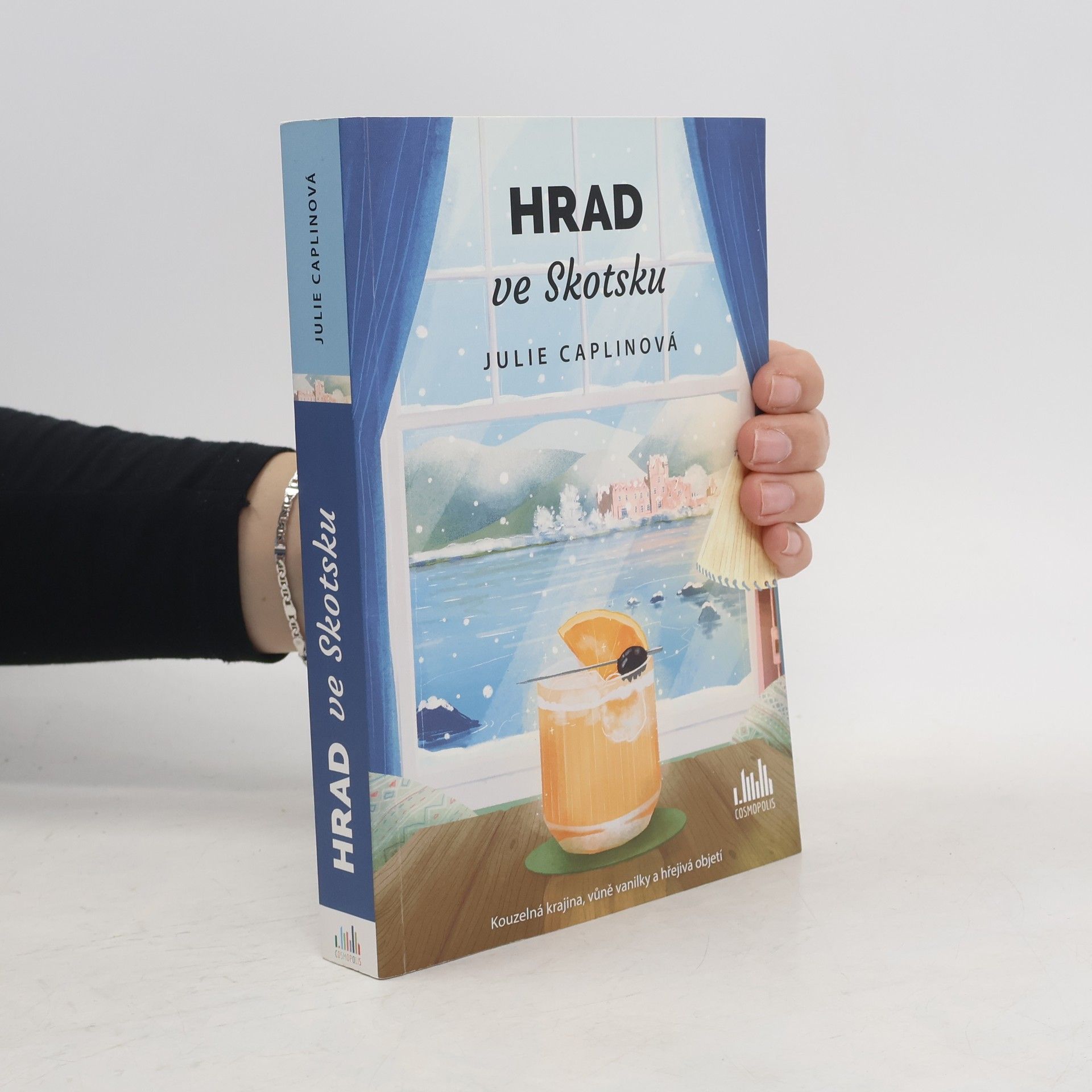 Julie Caplinová Hrad ve Skotsku