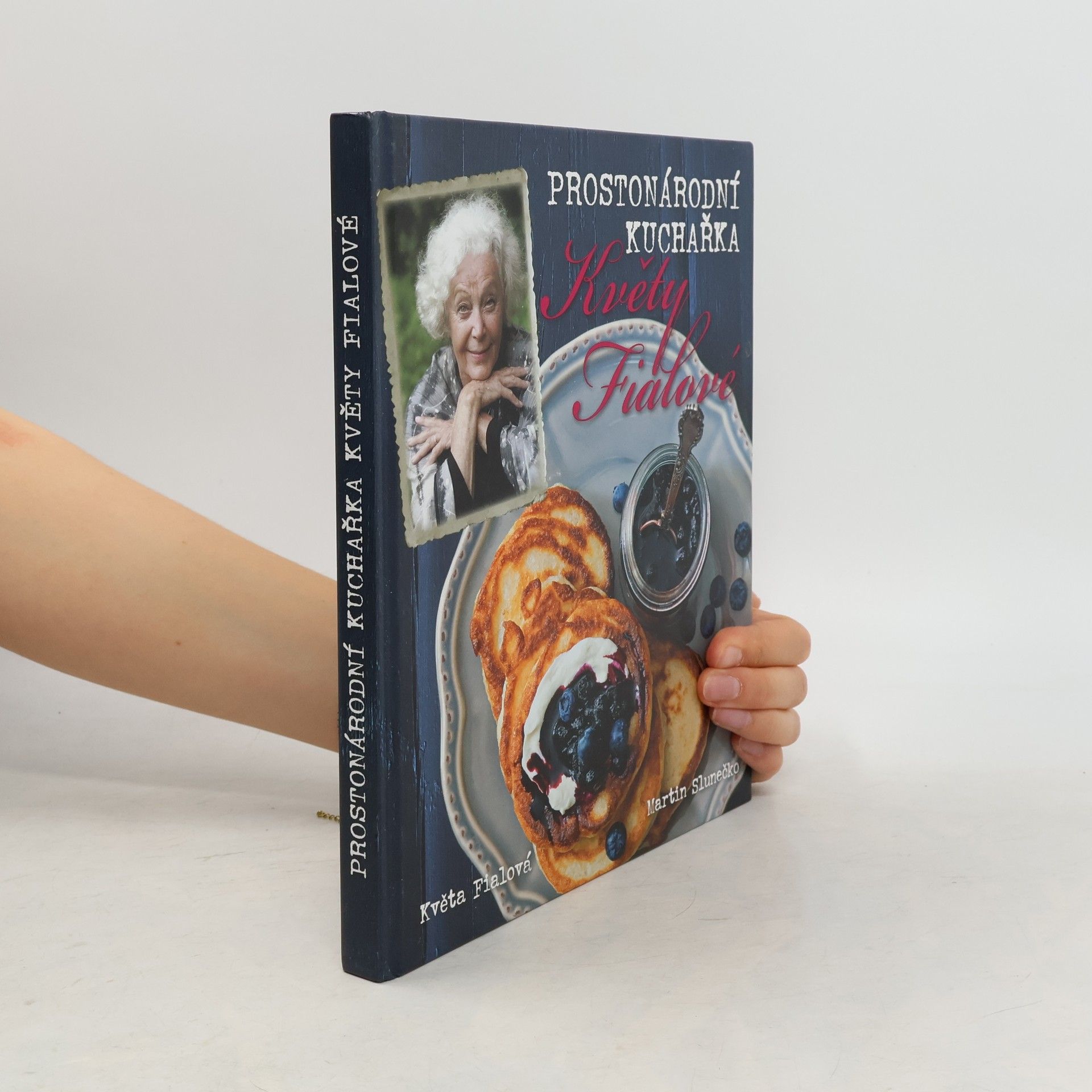 Prostonárodní kuchařka Květy Fialové