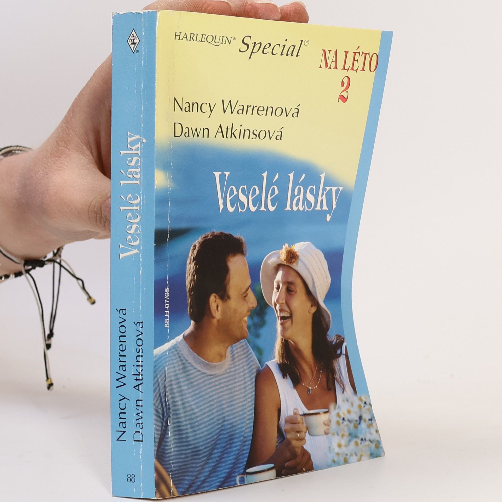 Dawn Atkins Veselé lásky: Chůva mého života; Televizní láska