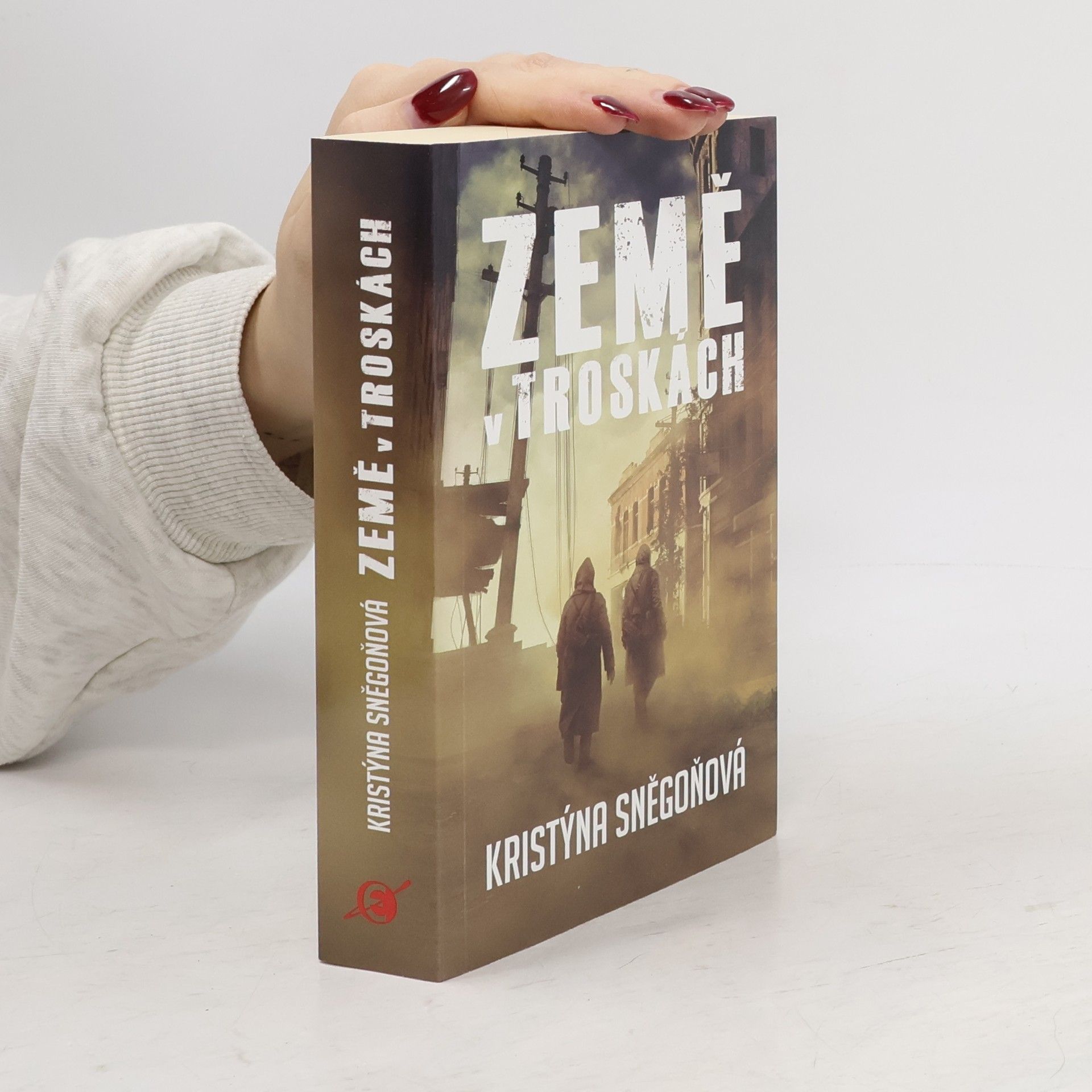 Kristýna Sněgoňová Země v troskách