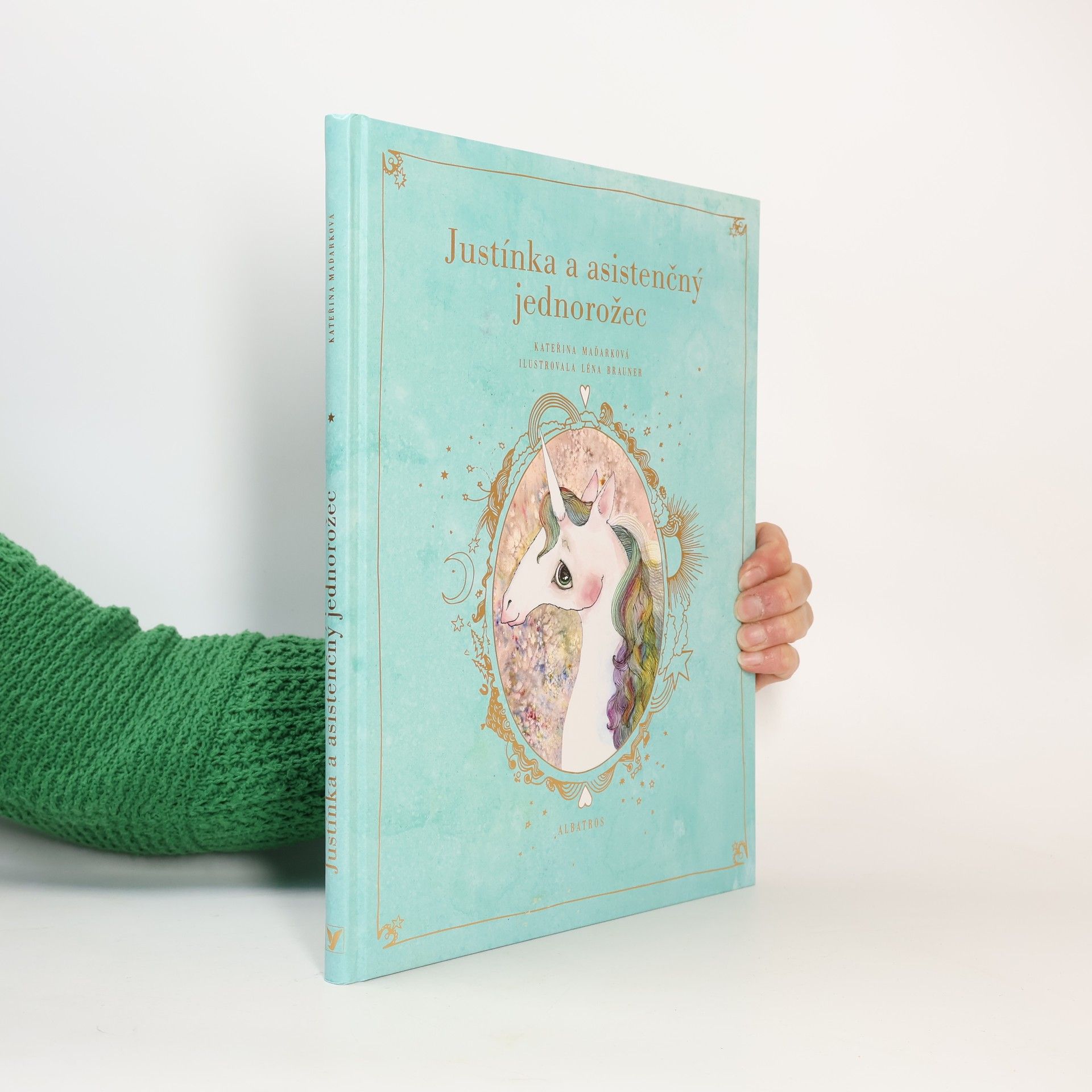 Kateřina Pantovič Justínka a asistenčný jednorožec