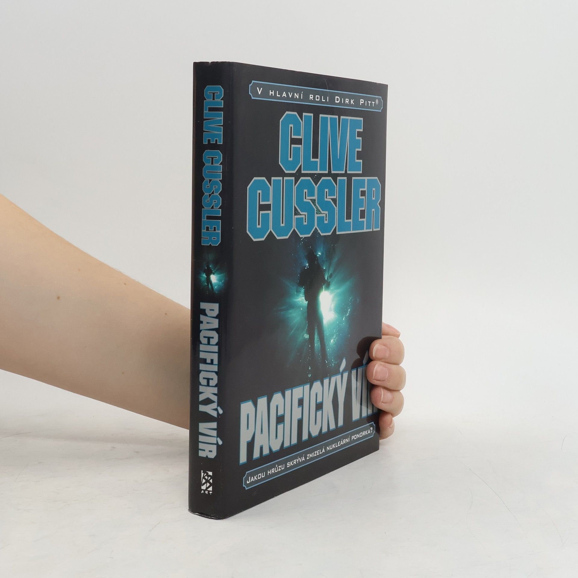 Clive Cussler Pacifický vír