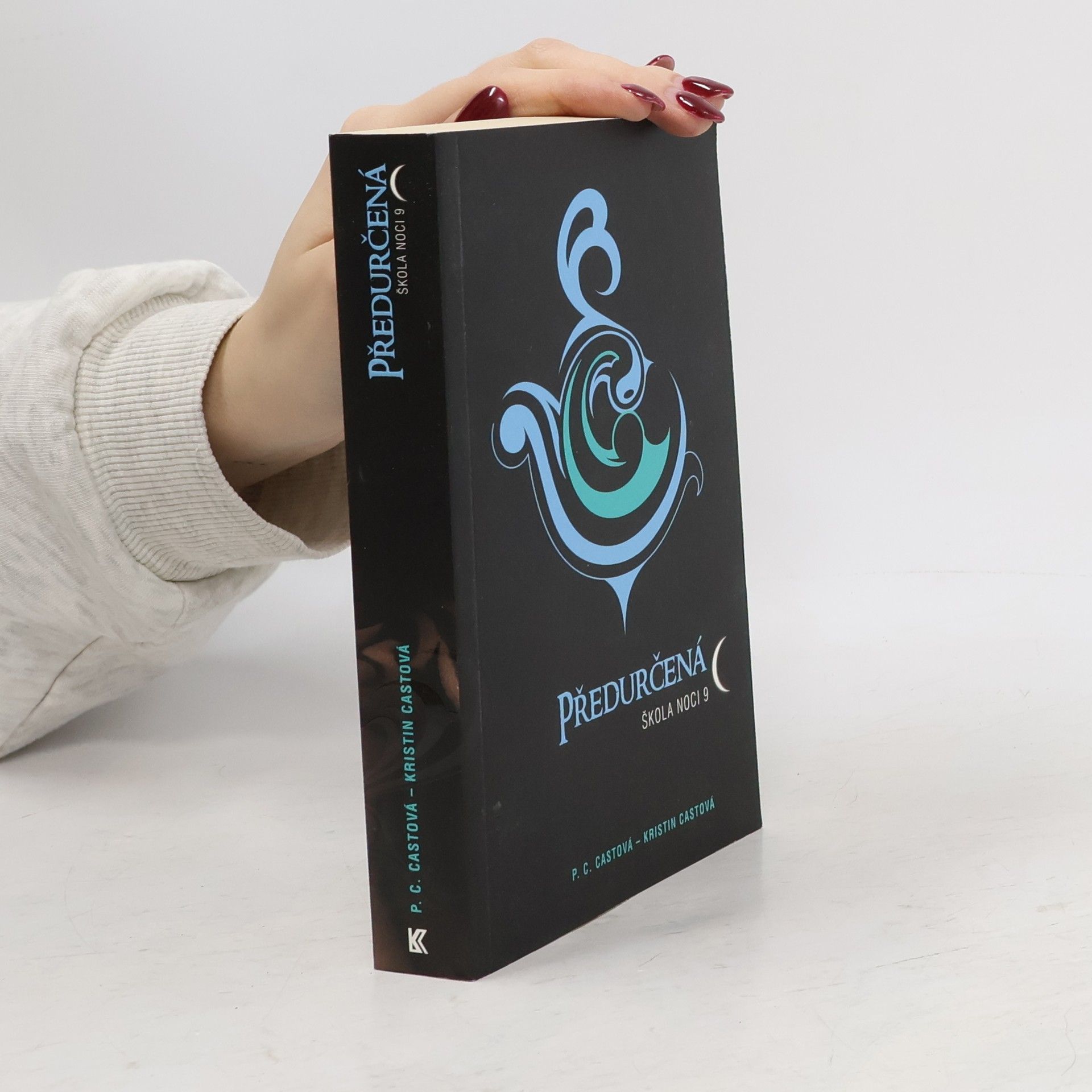 Phyllis Christine Cast Škola noci 6–10