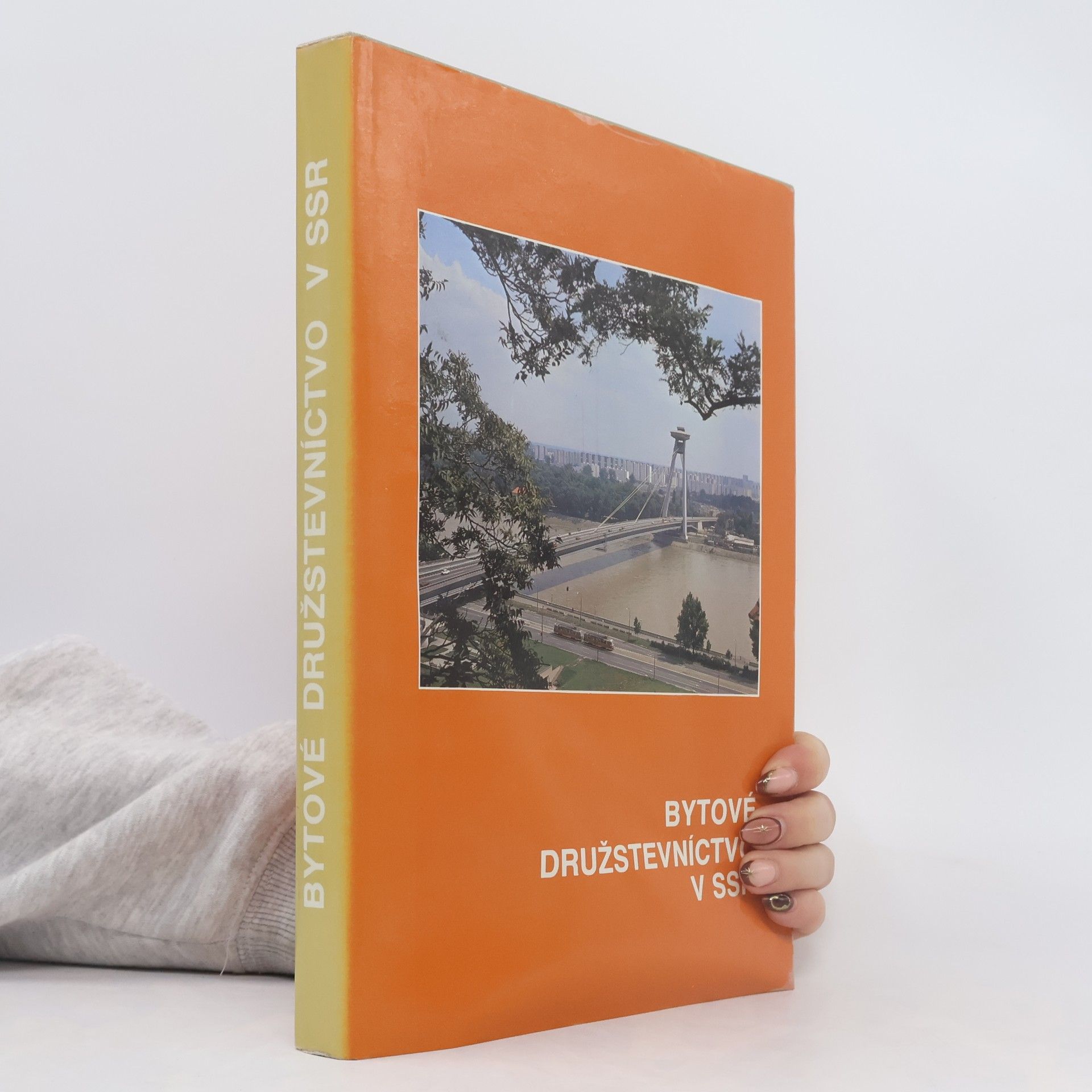 Autorenkollektiv Bytové družstevníctvo v SSR