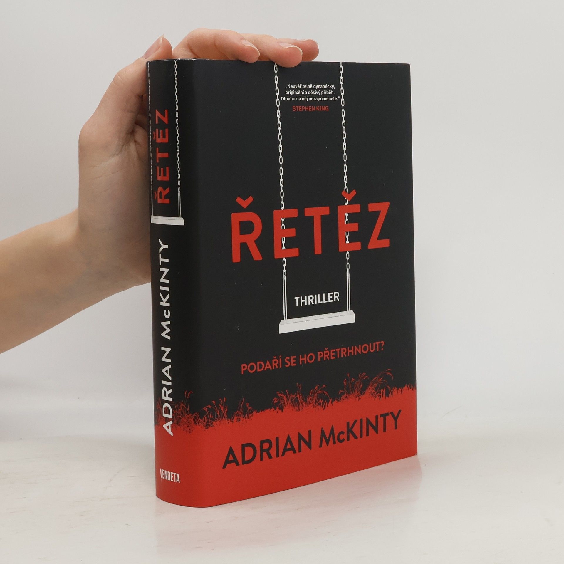 Adrian McKinty Řetěz