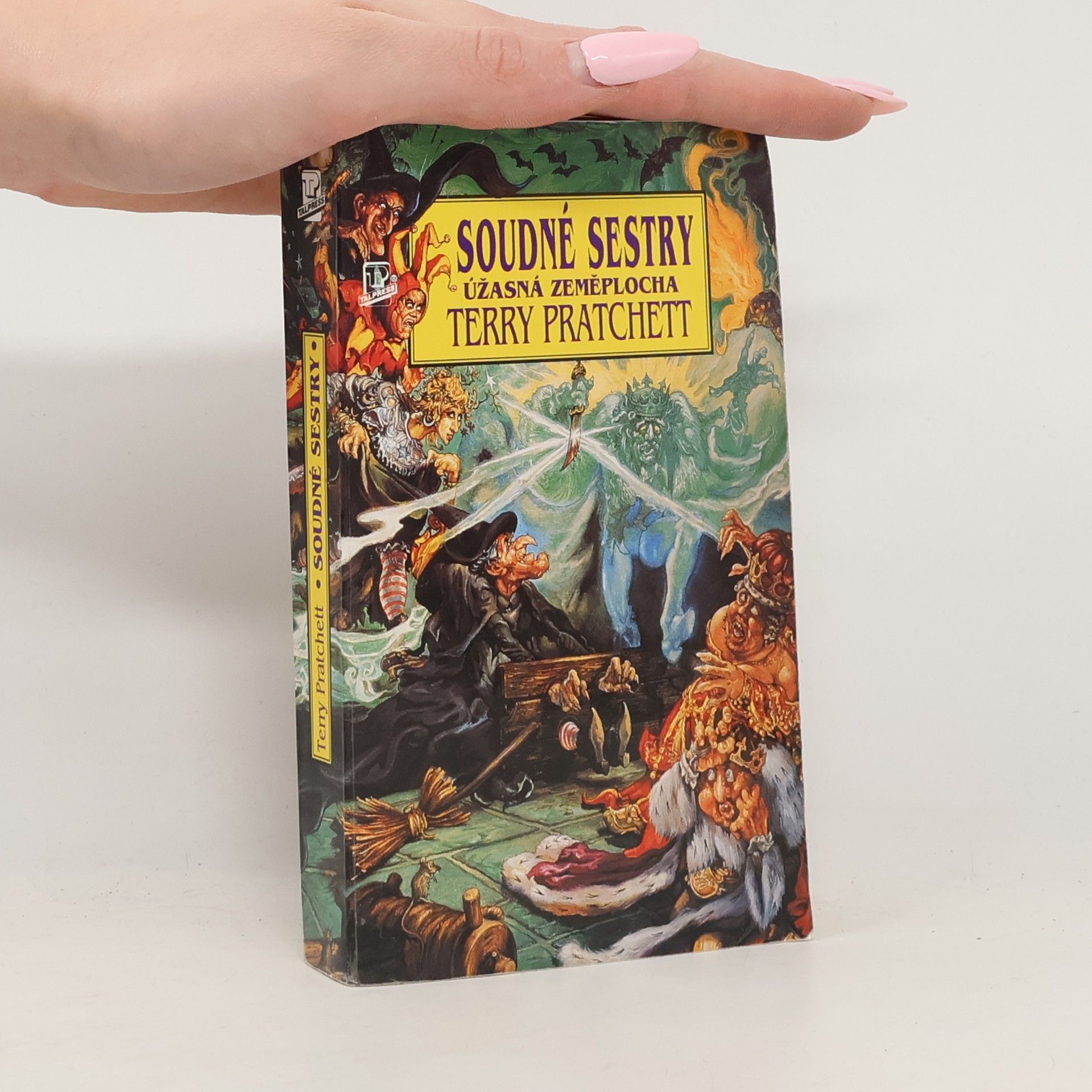 Terry Pratchett Soudné sestry