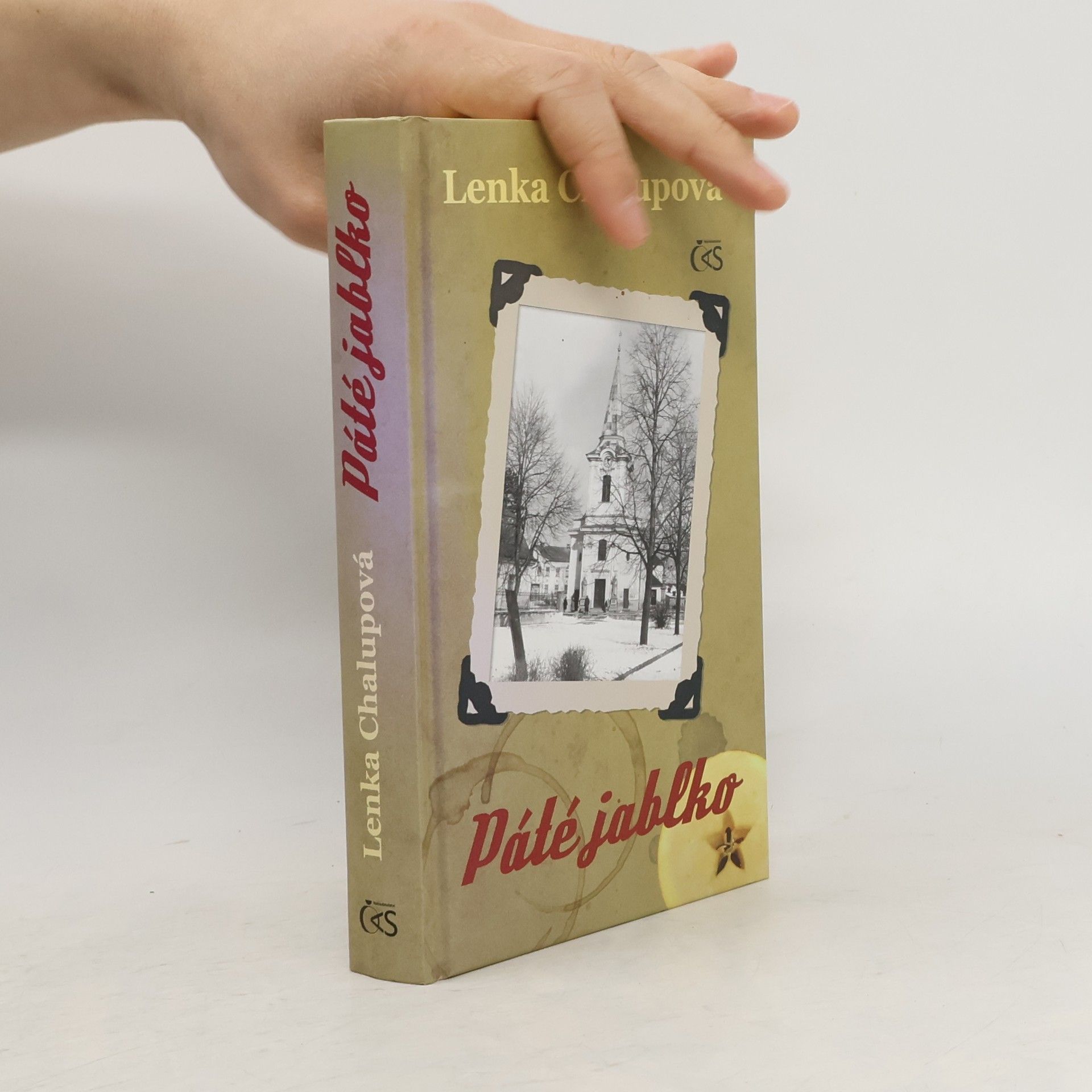 Lenka Chalupová Páté jablko