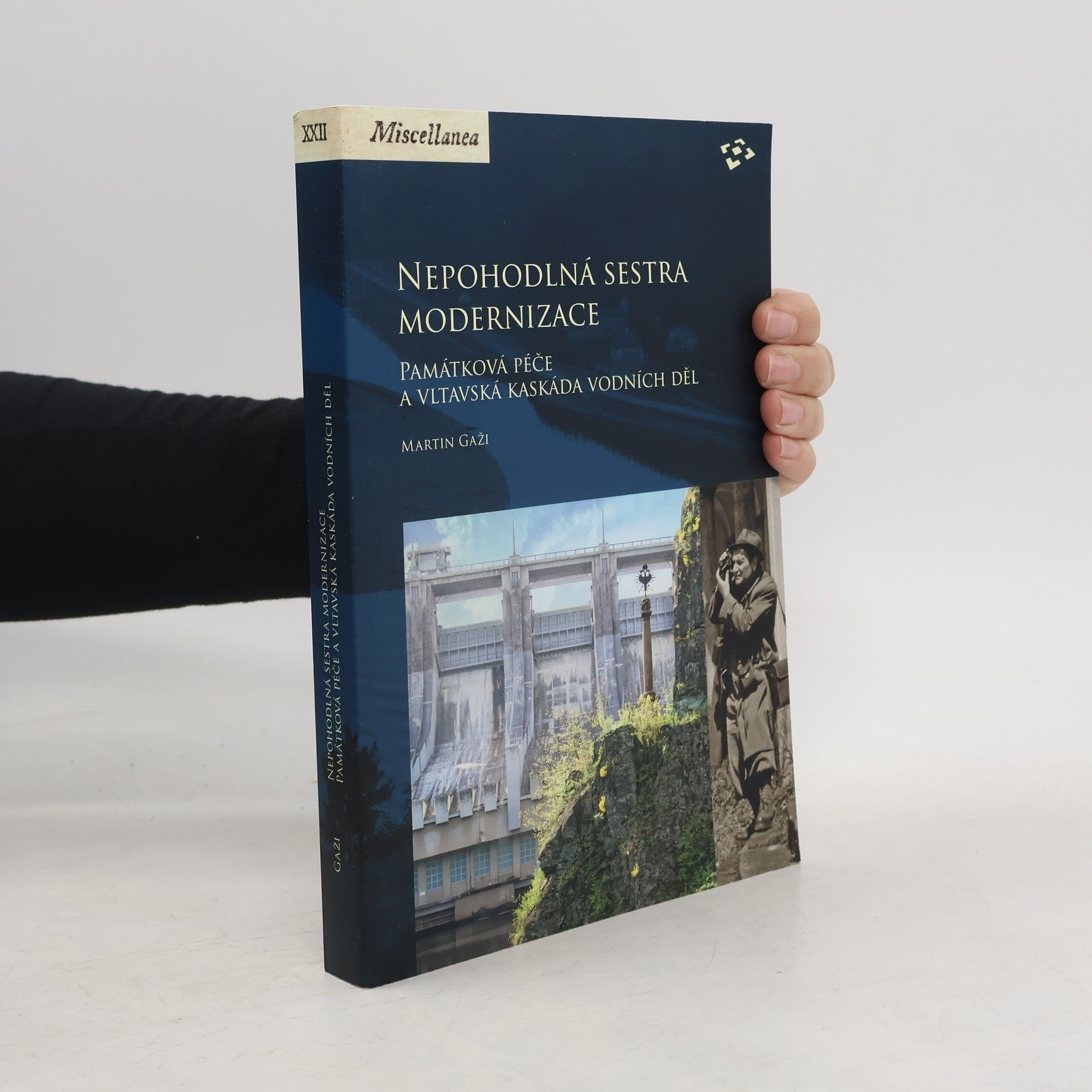 Martin Gaži Nepohodlná sestra modernizace