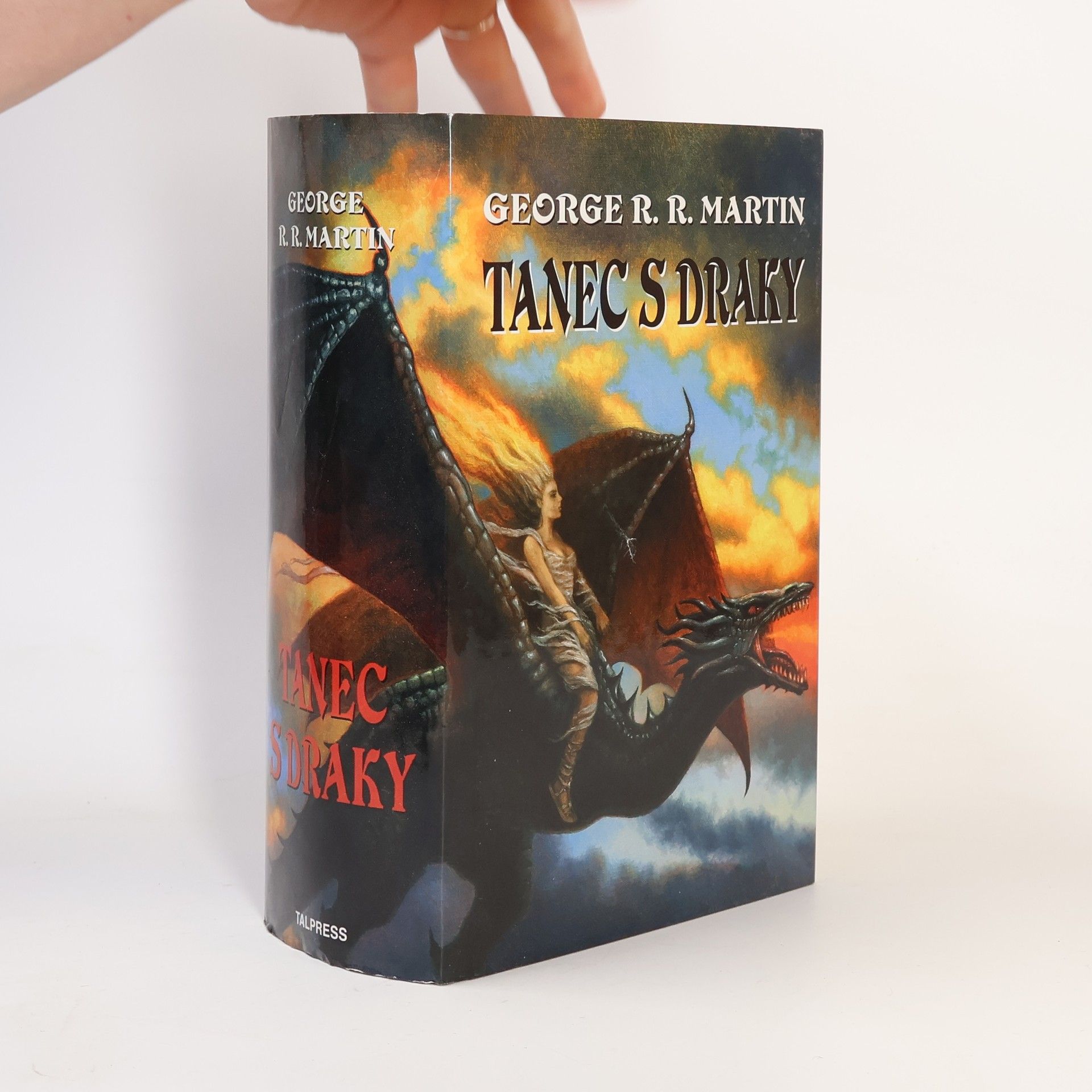 George R. R. Martin Tanec s draky
