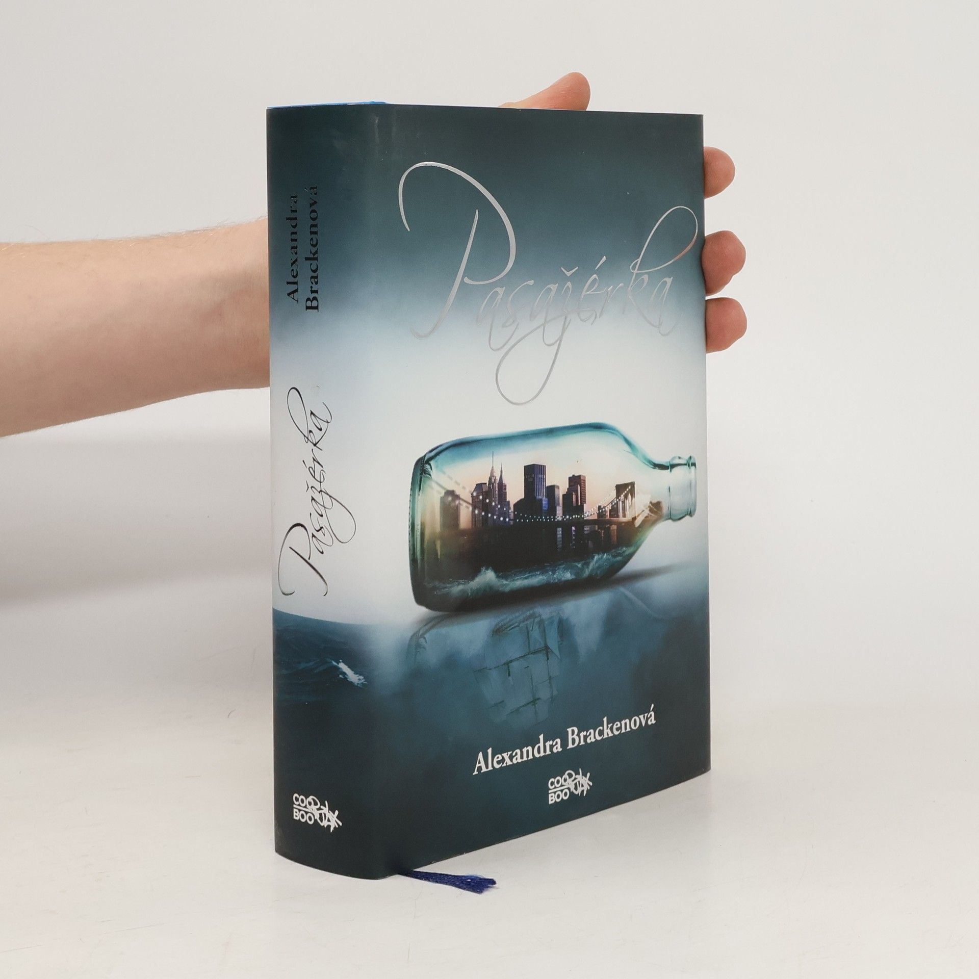 Alexandra Bracken Pasažérka