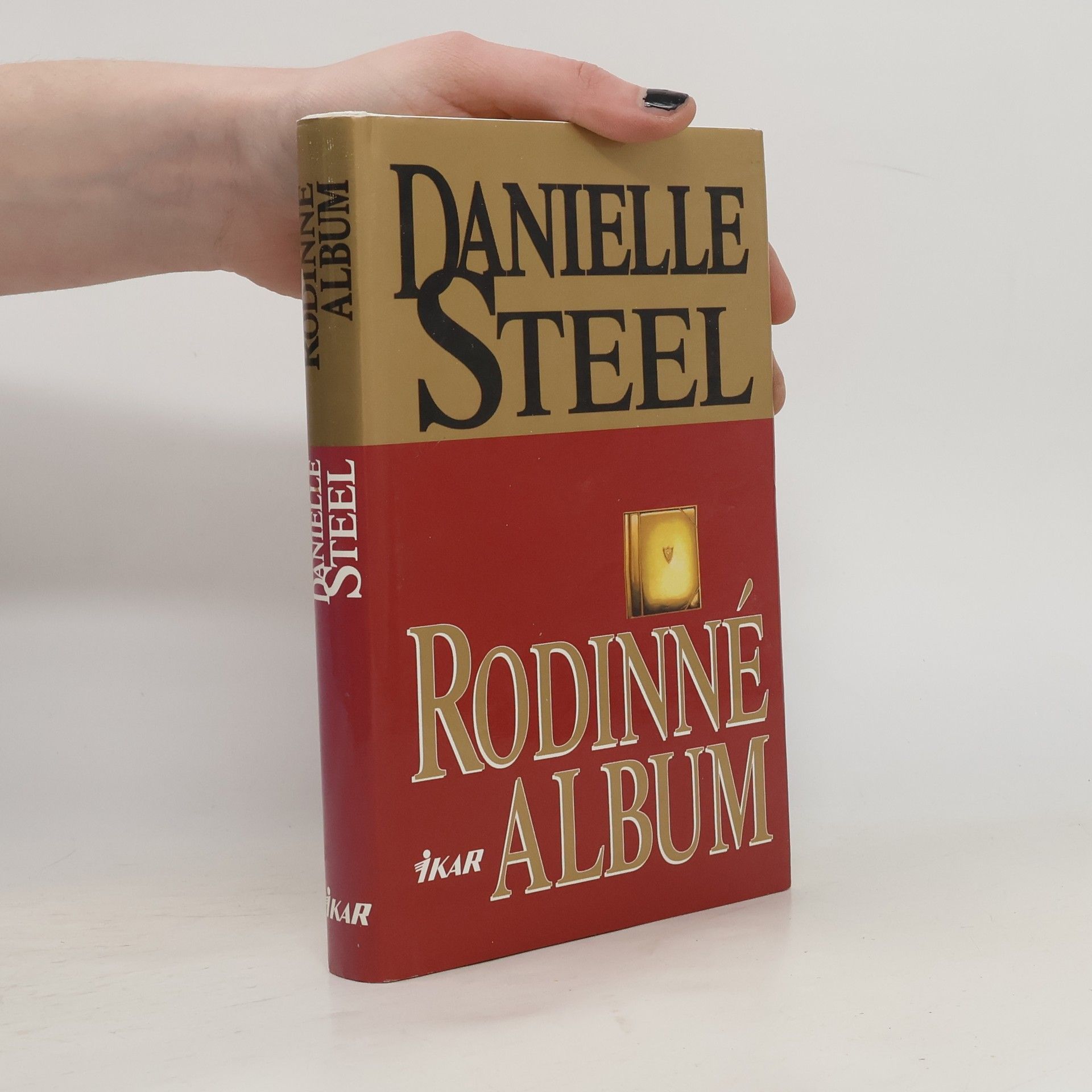 Danielle Steel Rodinné album