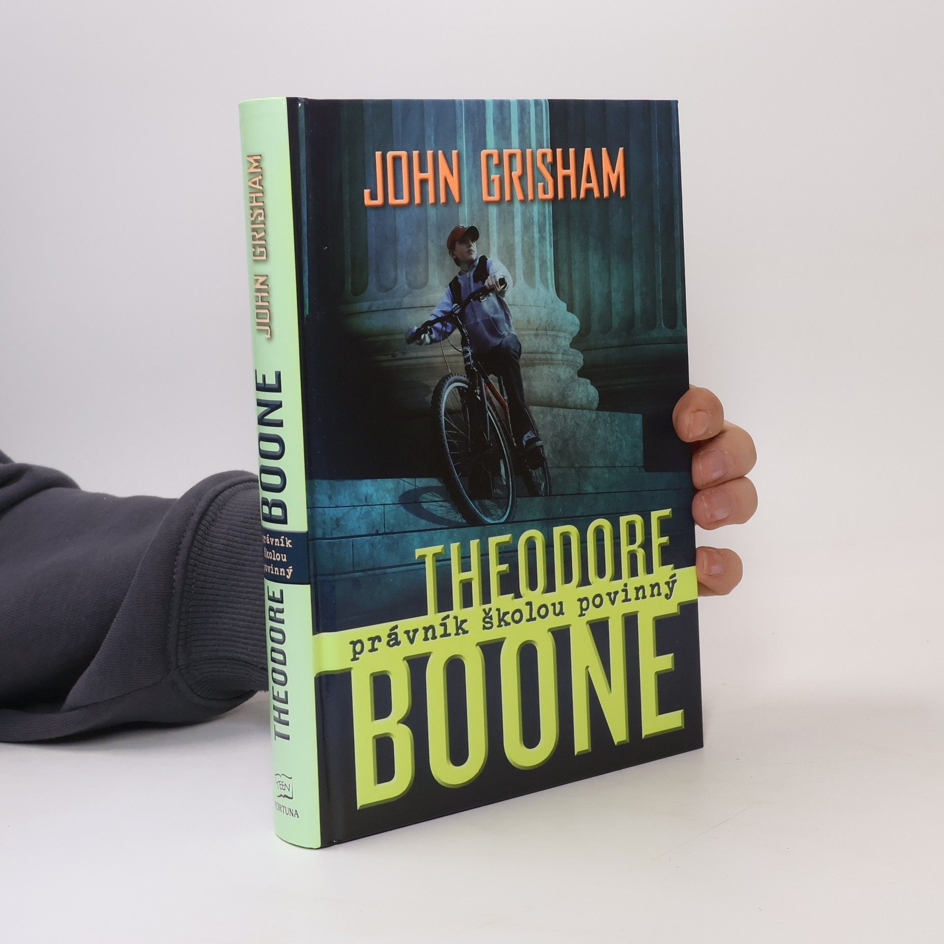 John Grisham Theodore Boone: Právník školou povinný