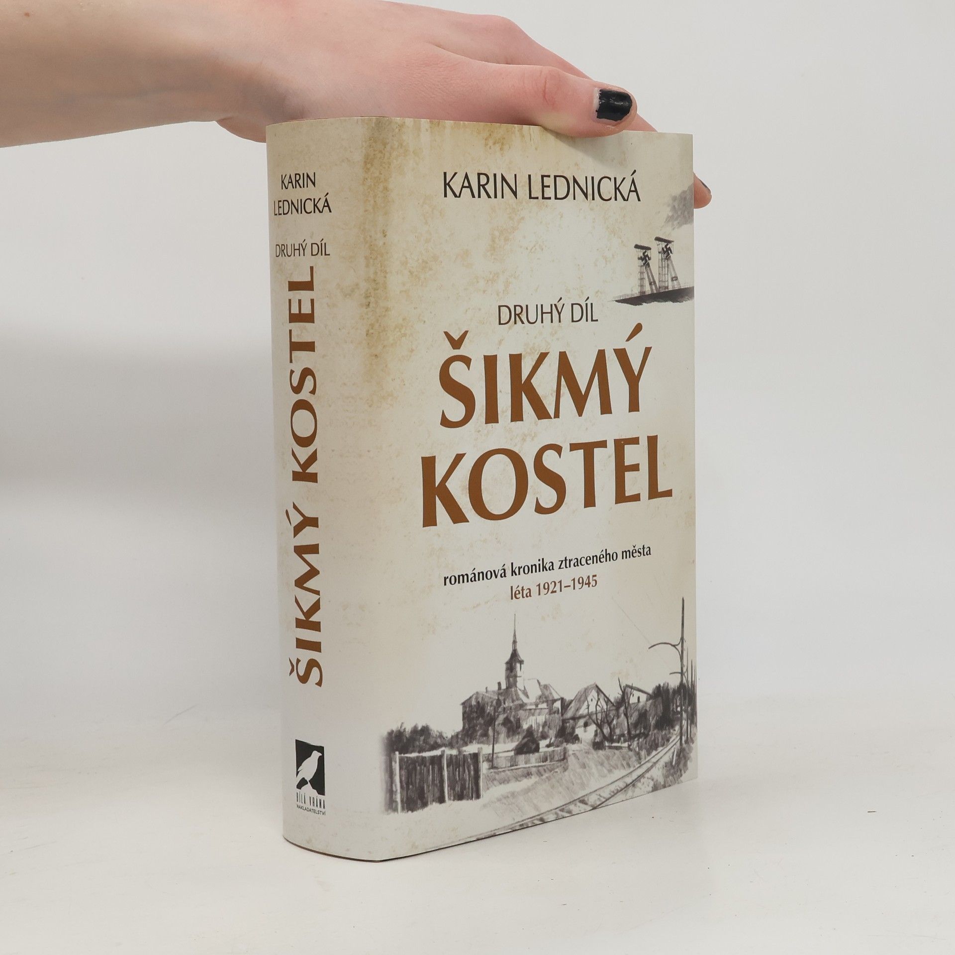 Karin Lednická Šikmý kostel 2