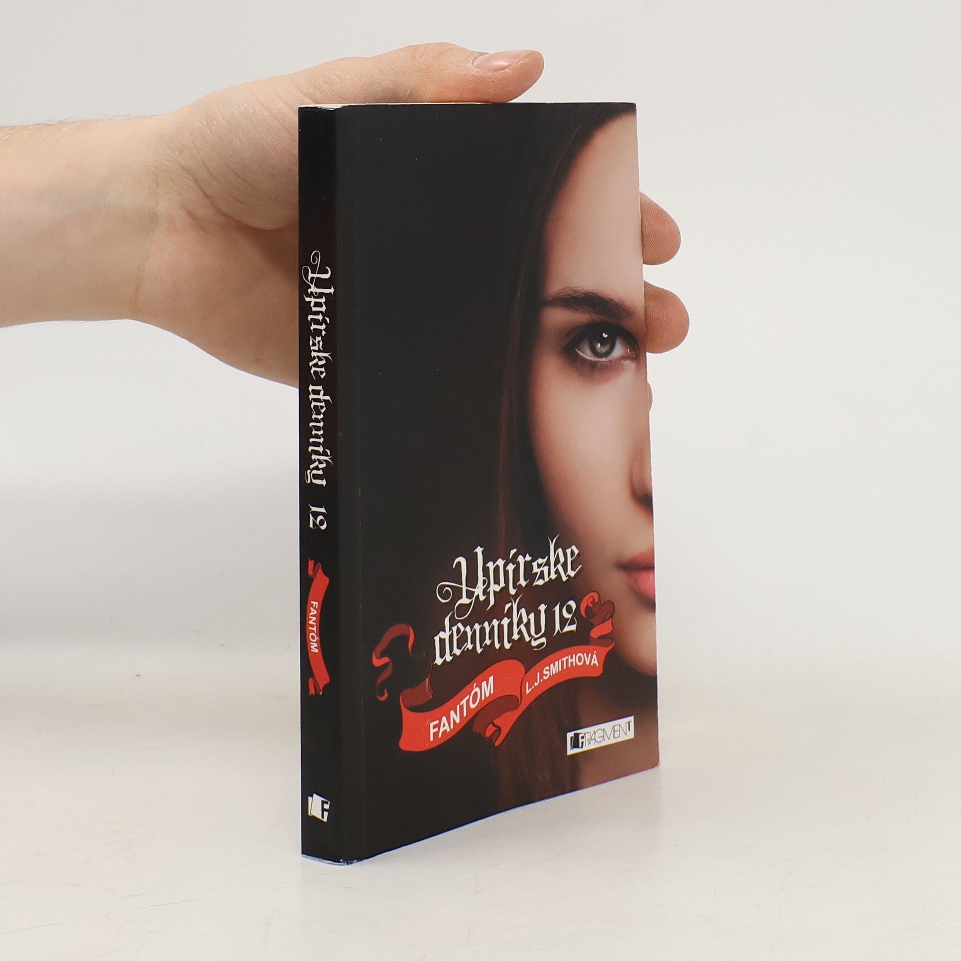 L. J. Smith Upírske denníky 12. Fantóm