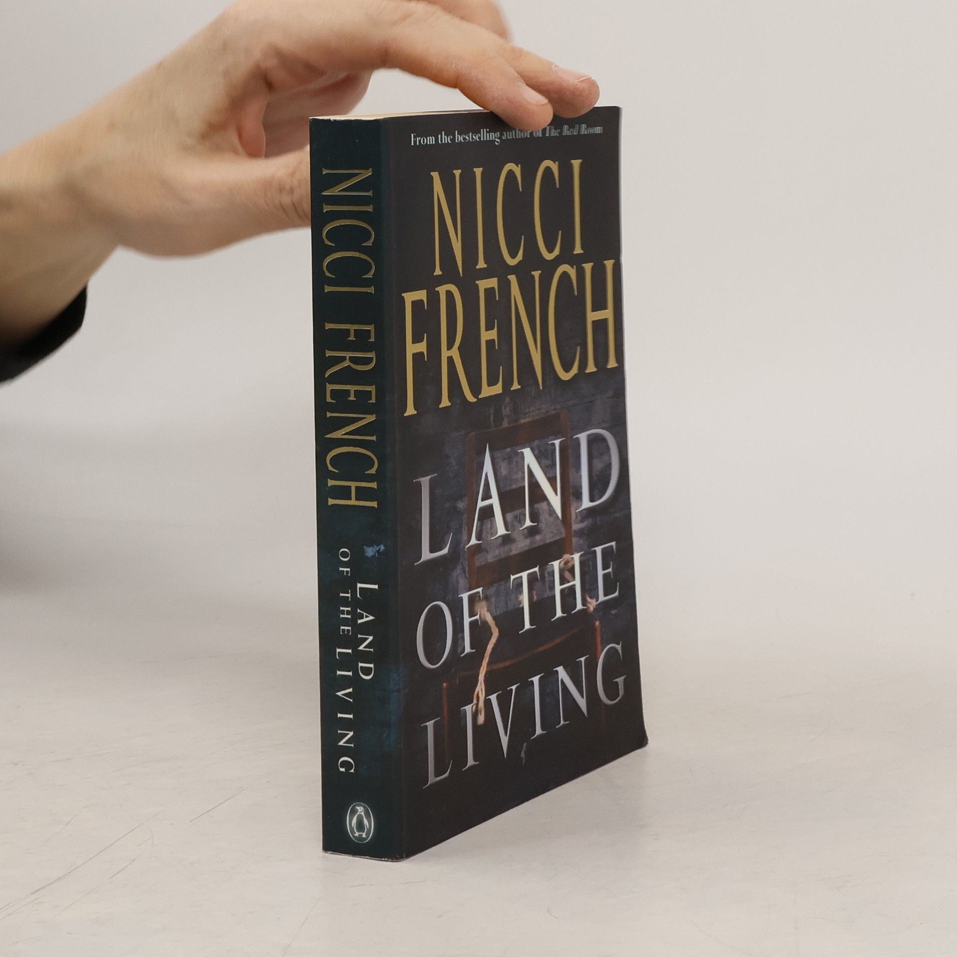 Various authors Land of the Living