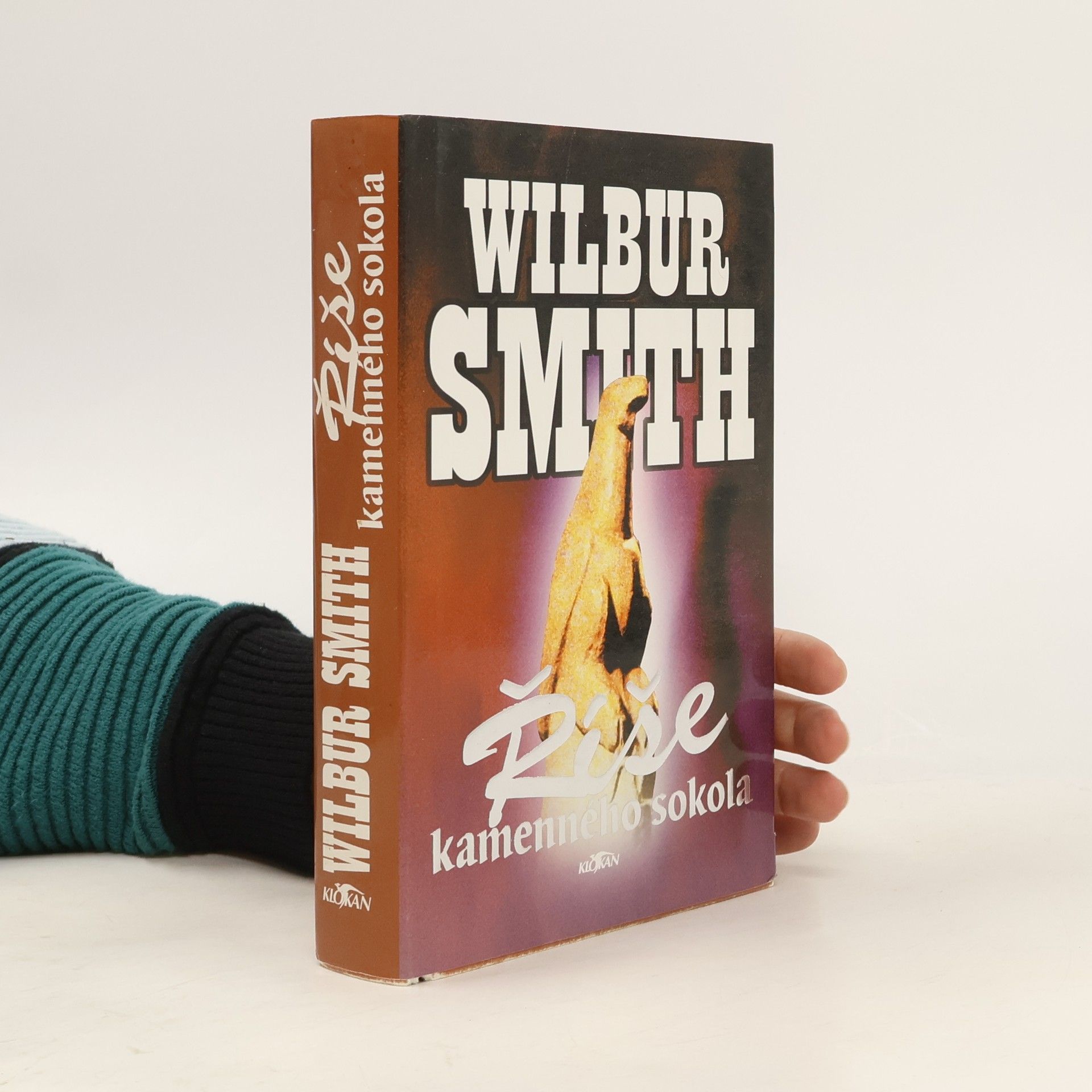 Wilbur A. Smith Říše kamenného sokola