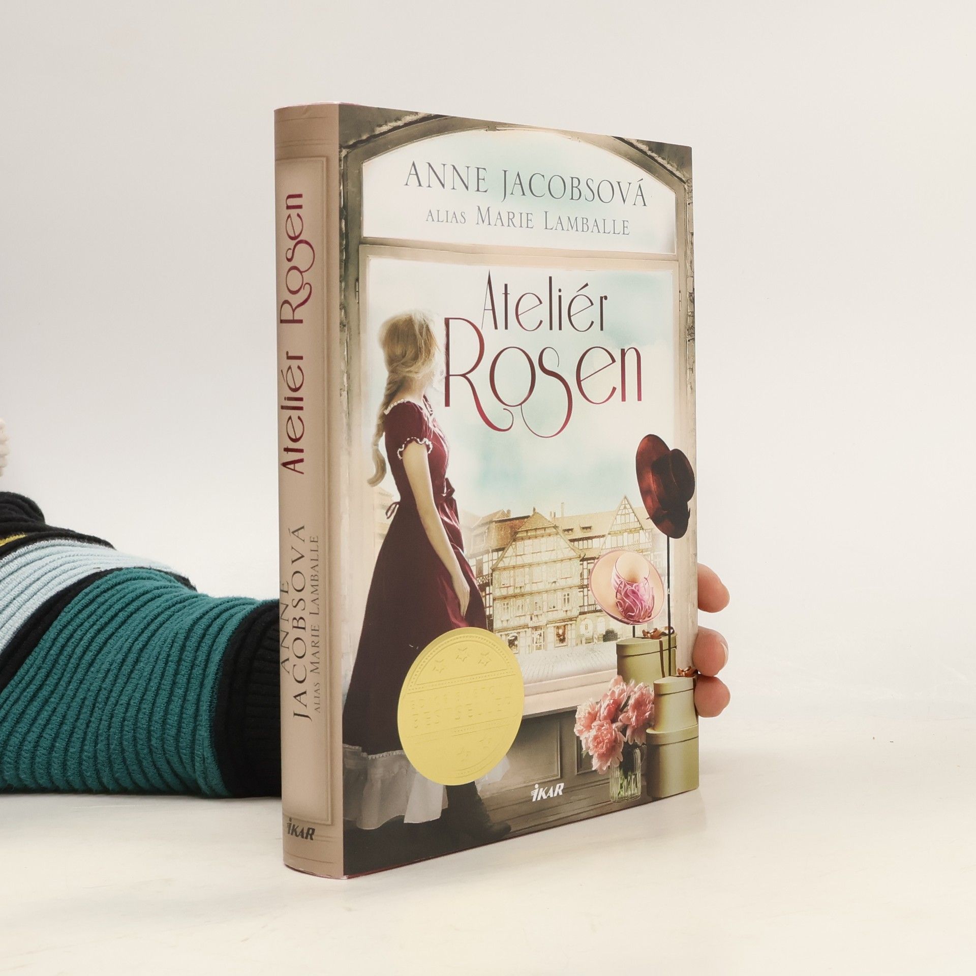 Anne Jacobs Ateliér Rosen. Modistky z Tržní uličky