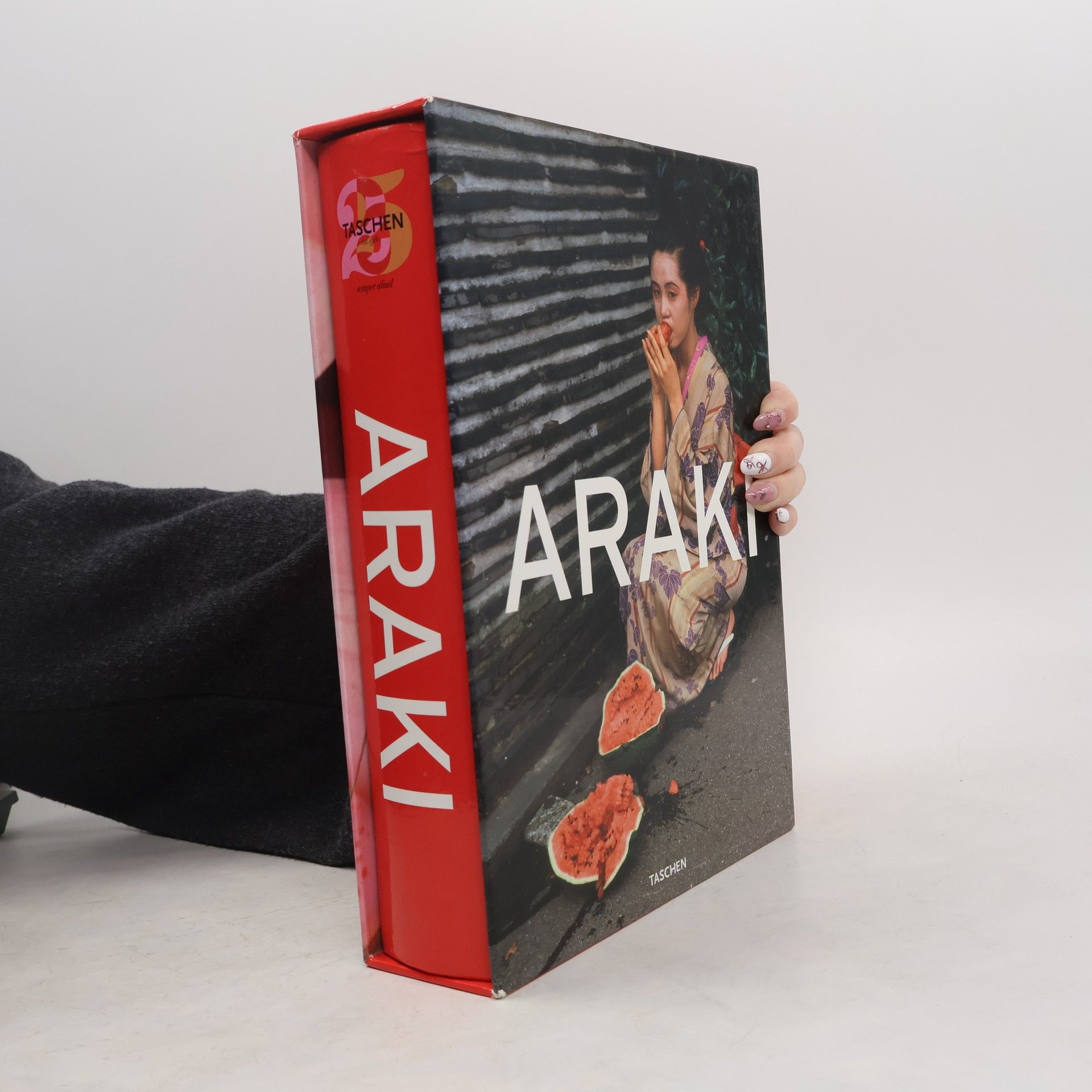Nobuyoshi Araki Araki