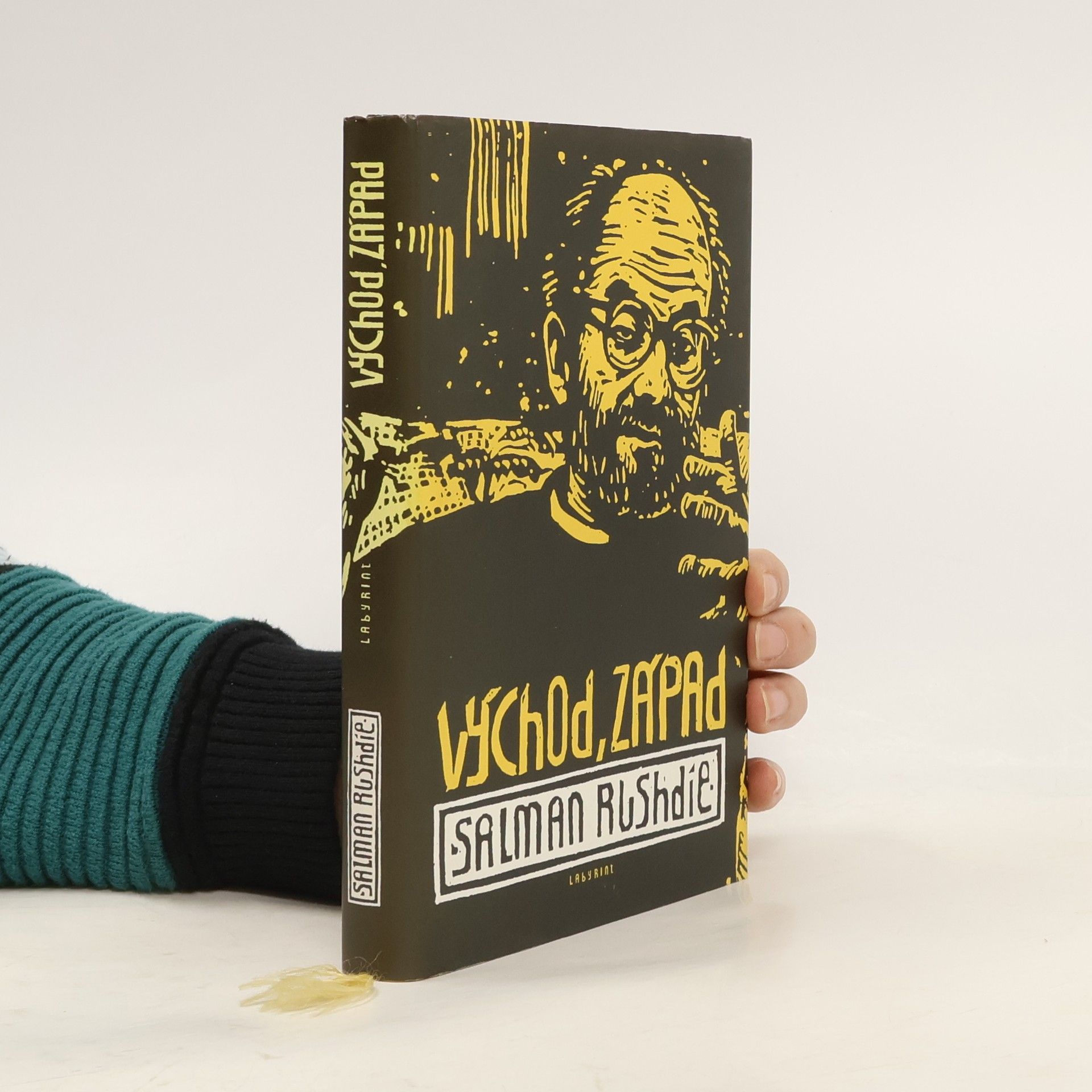 Salman Rushdie Východ, Západ